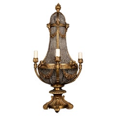 Antico lampadario a più luci in bronzo dorato e cristallo tagliato