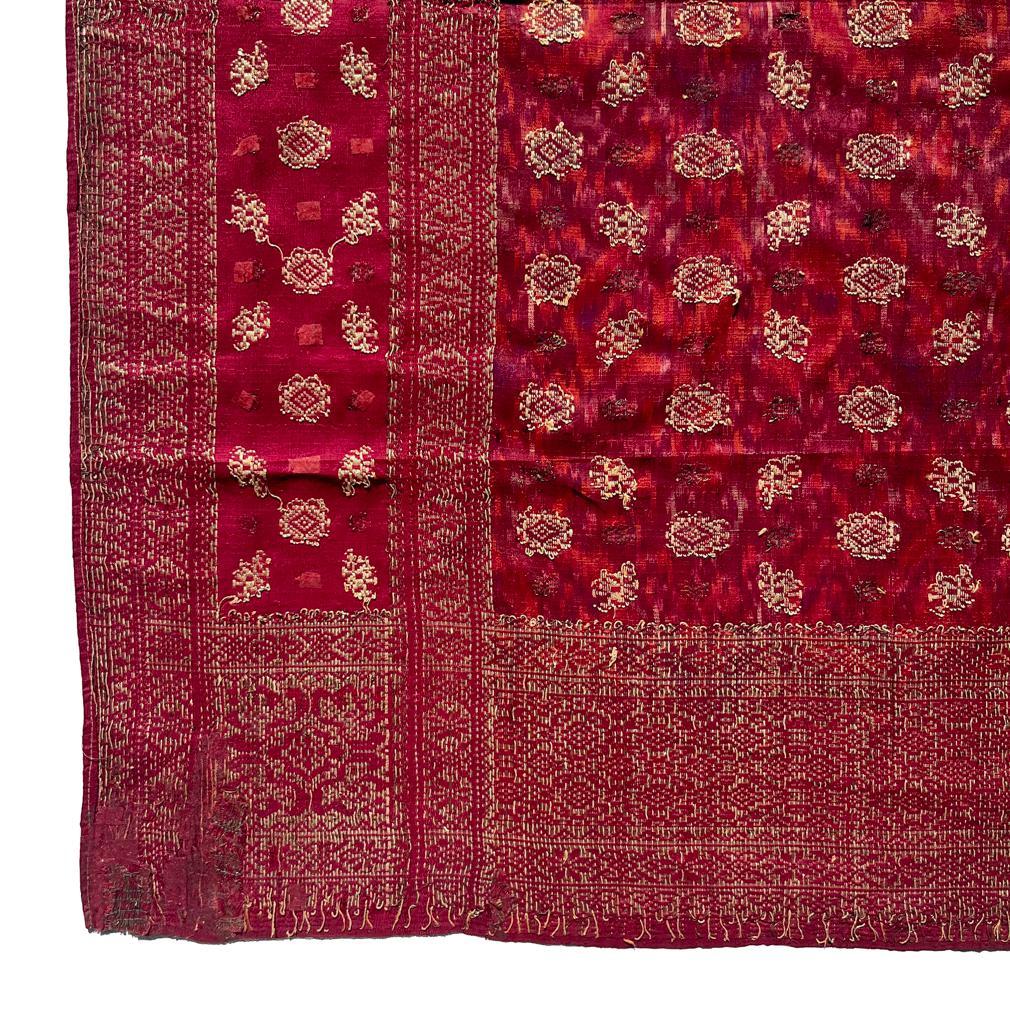 Antiguo paño de cabeza ceremonial de hombre de Songket e Ikat de Palembang (iket kepala) en venta 2