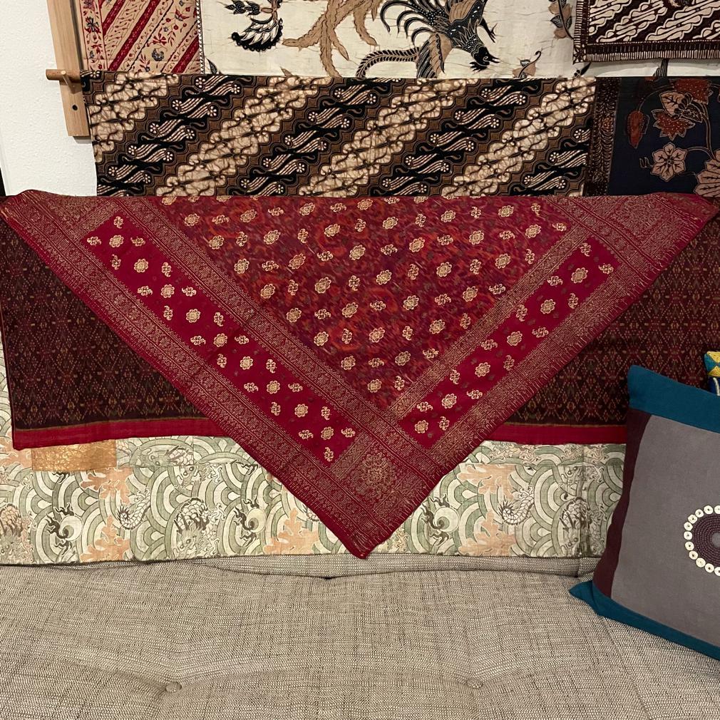 Antiguo paño de cabeza ceremonial de hombre de Songket e Ikat de Palembang (iket kepala) en venta 5
