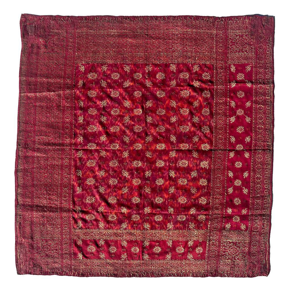 Antiguo paño de cabeza ceremonial de hombre de Songket e Ikat de Palembang (iket kepala) Fines del siglo XIX en venta