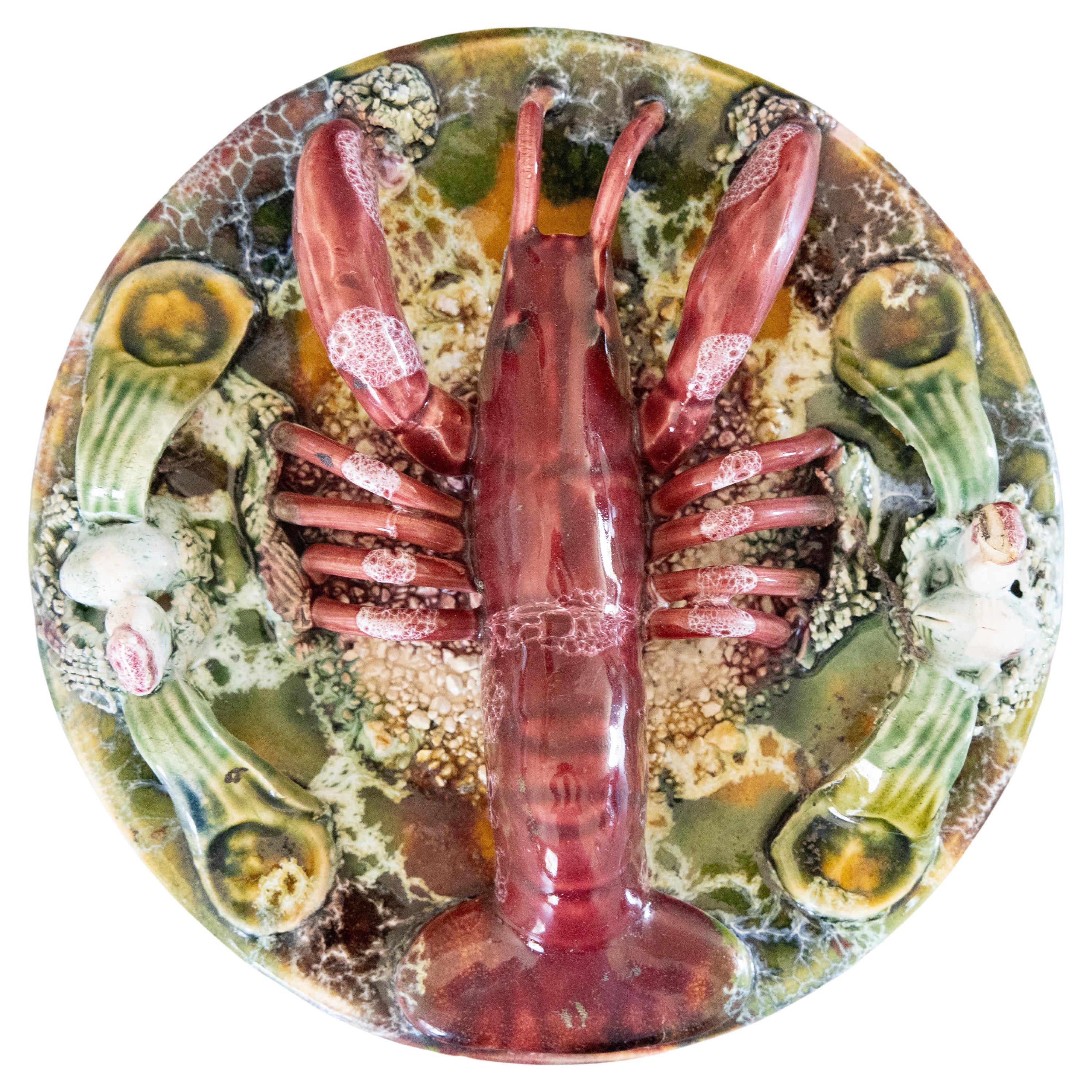 Assiette à homard antique en majolique de Palissy en vente