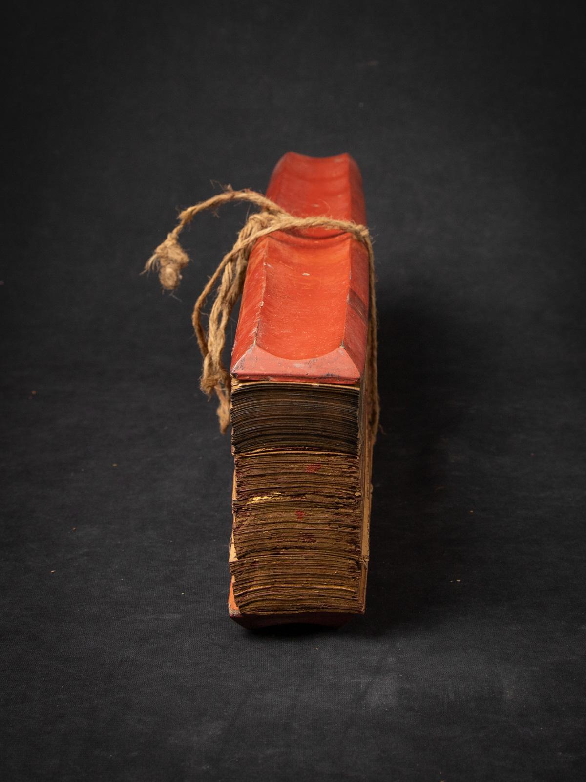 Antiguo libro manuscrito de hojas de palmera de Birmania siglo XIX