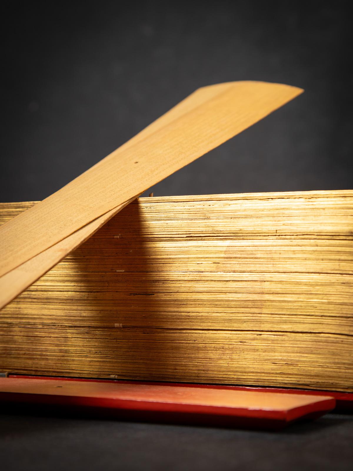 Antikes Palmblatt Manuskript Buch - Parabaik Buch aus Burma (Birmanisch) im Angebot