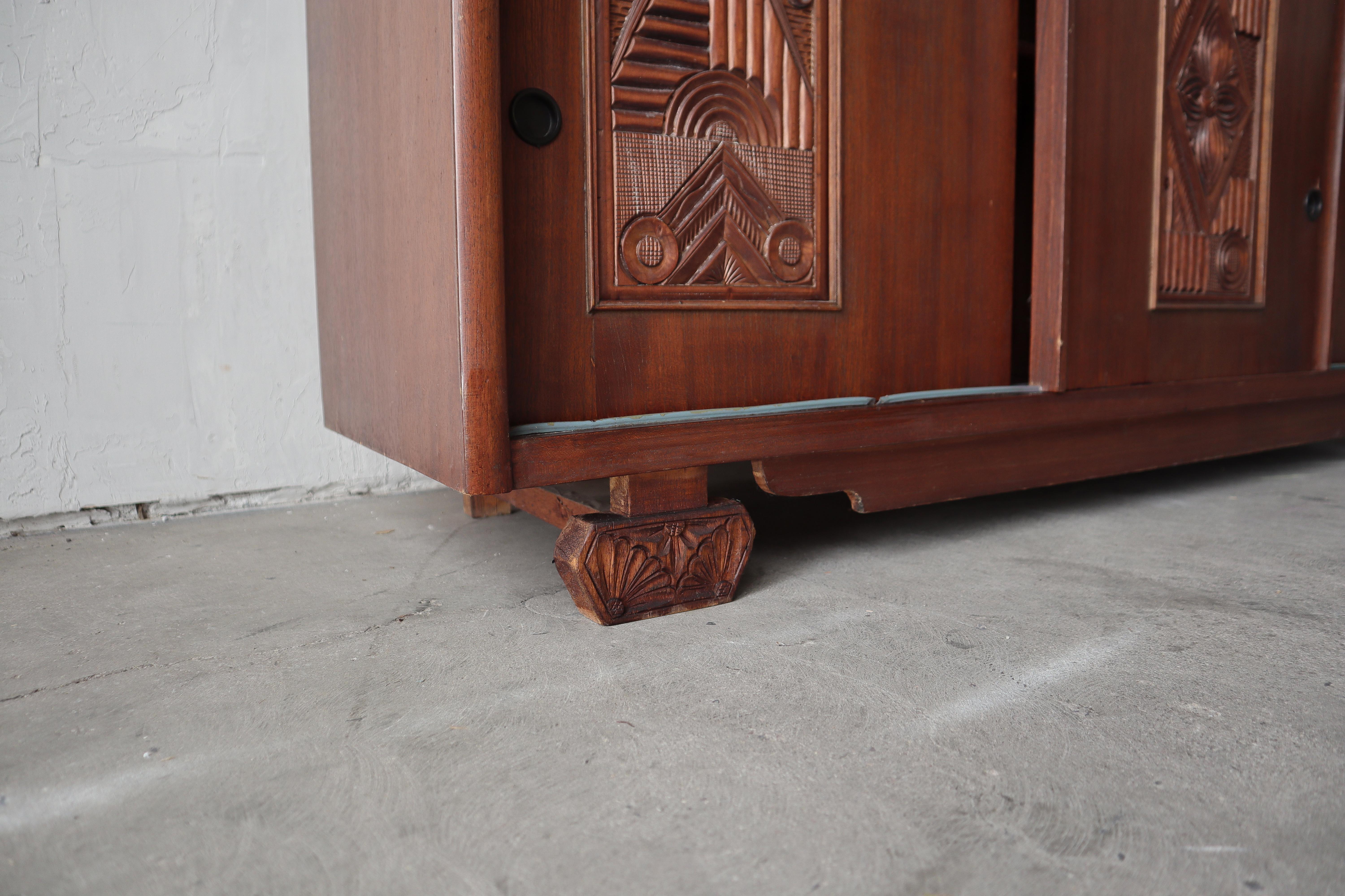 Antike Panelcarve Holz Hutch Cabinet im Angebot 4