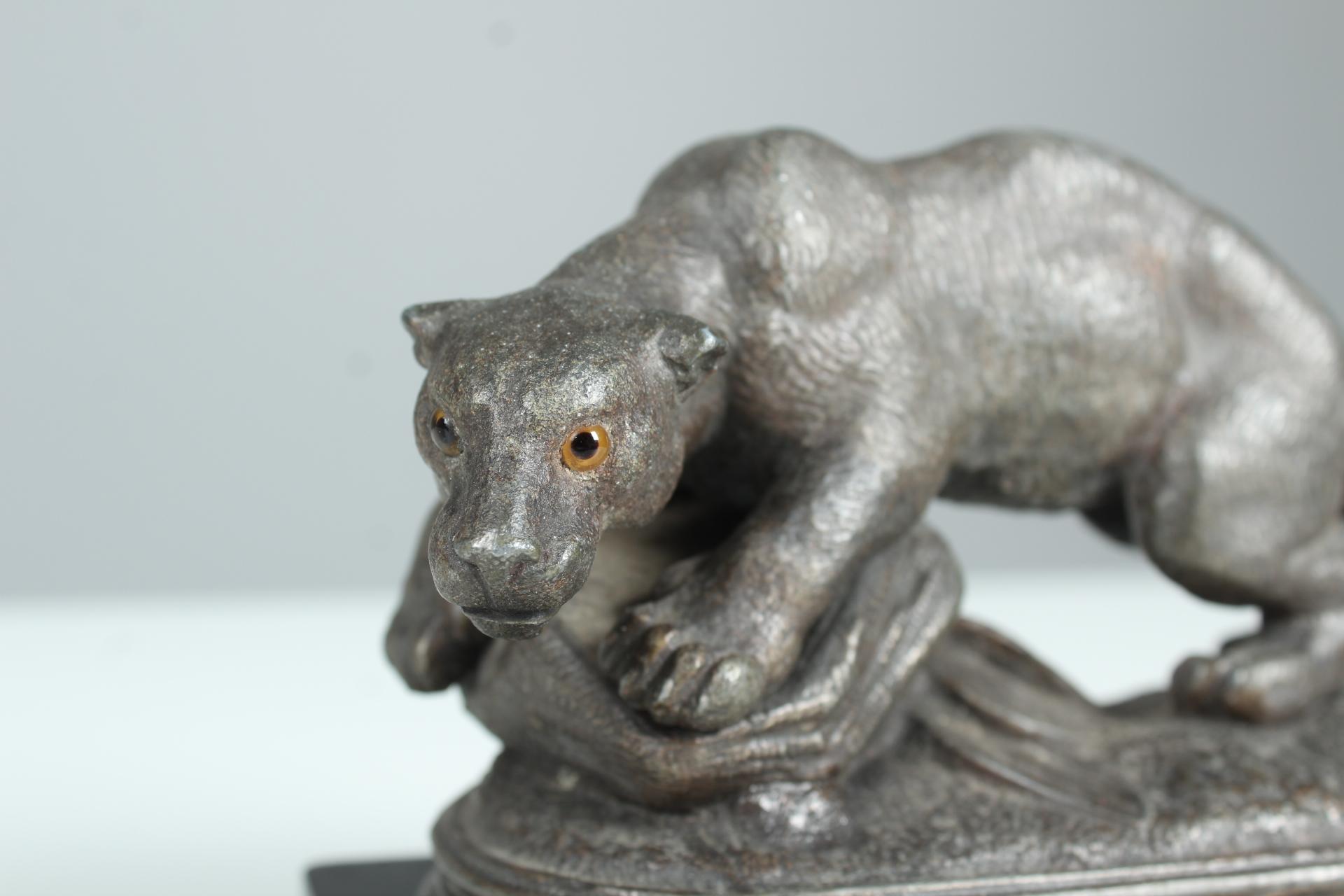 Escultura antigua de pantera, fundición de zinc, pantera al acecho, hacia 1880 Desconocido en venta