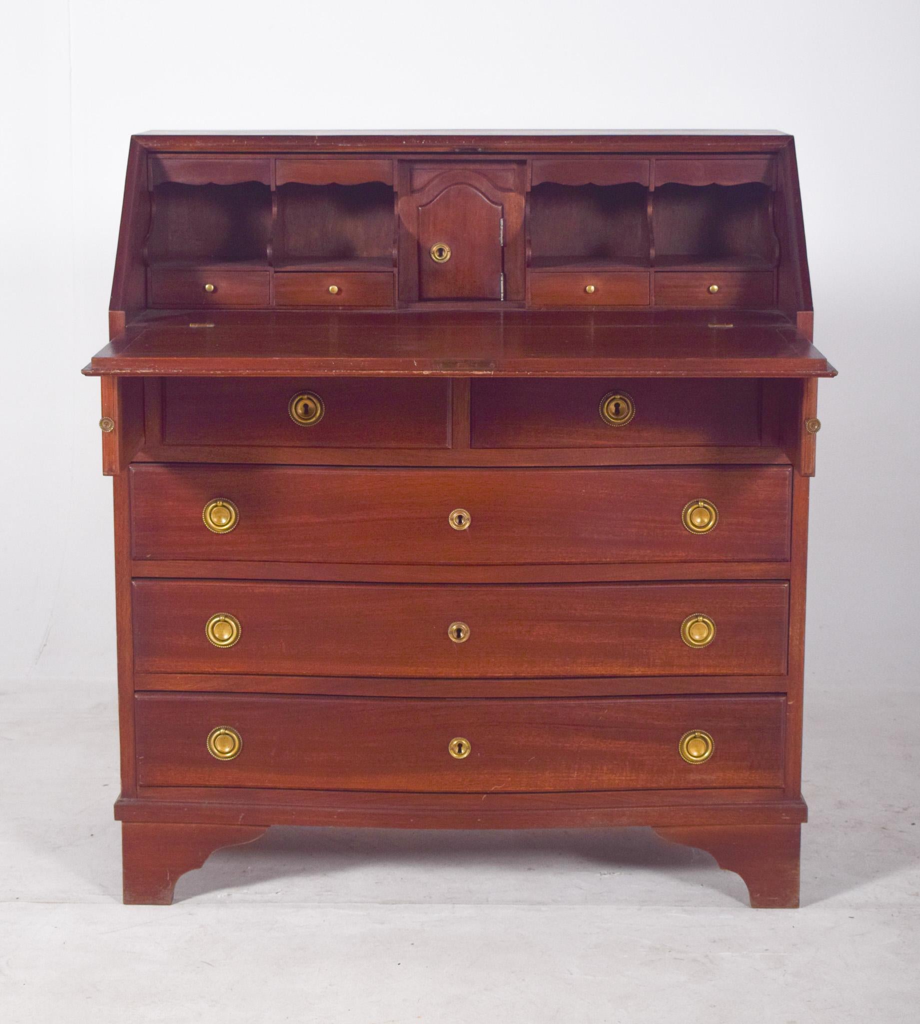 Acajou Commode en papier ancienne en acajou en vente