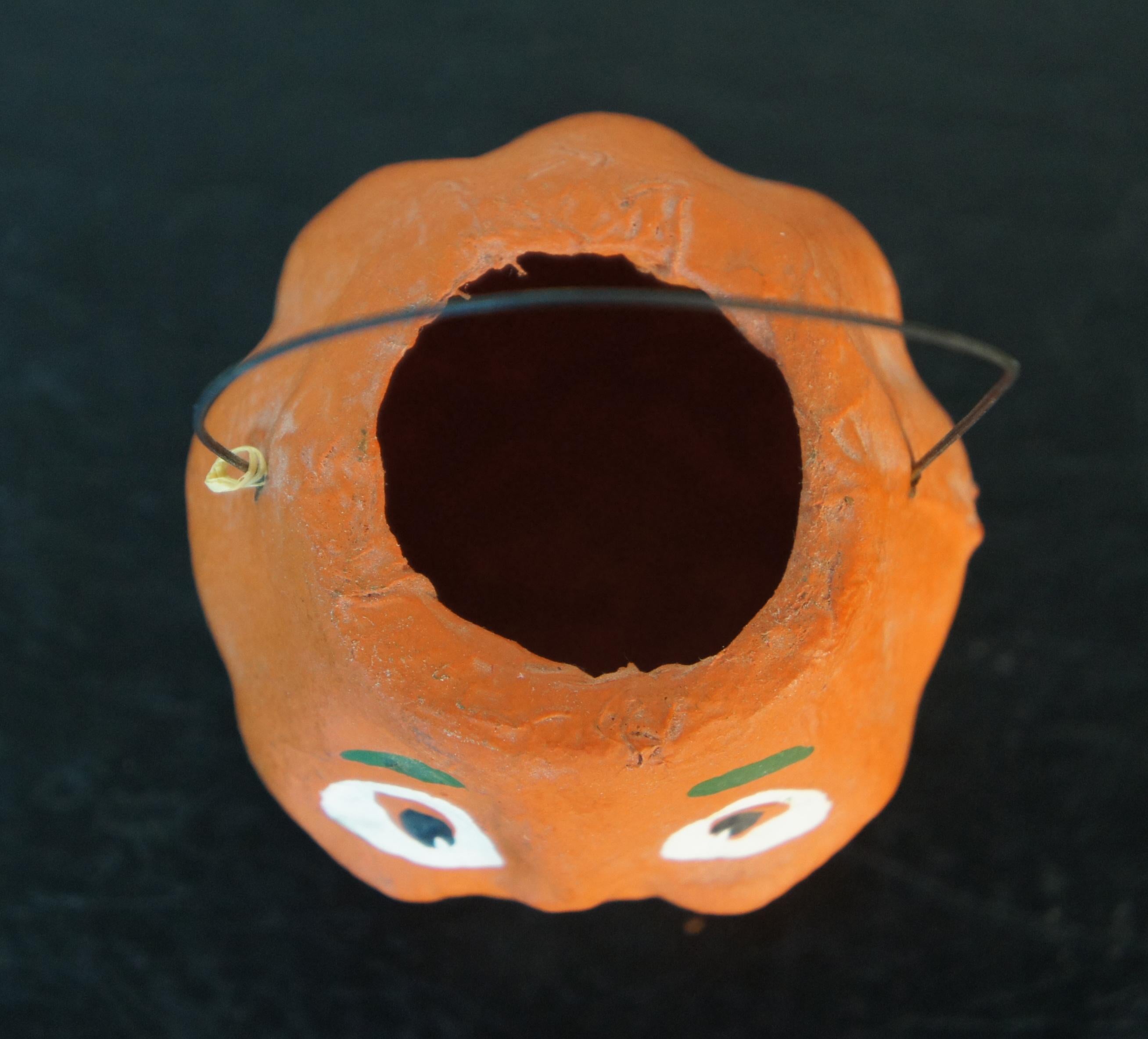 Antique Paper Mache Jack o Lantern Pumpkin Bucket Candy Container Germany In Good Condition In Dayton, OH