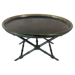 Antiker Tabletttisch aus Pappmaché mit Gestell in Bambusoptik