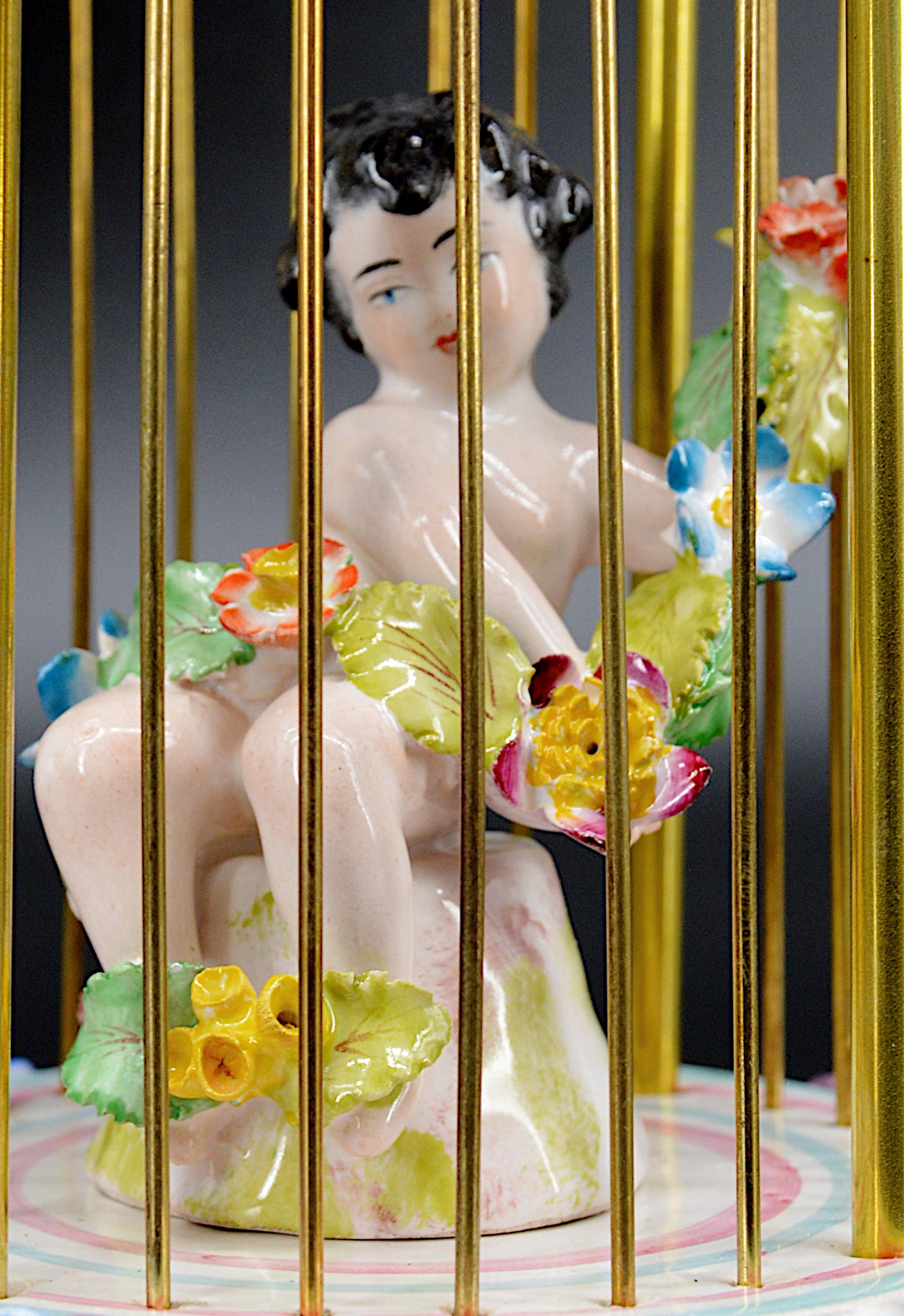Antique Paris Porcelain Lantern Night Light, End 19th Century In Good Condition For Sale In Saint-Amans-des-Cots, FR