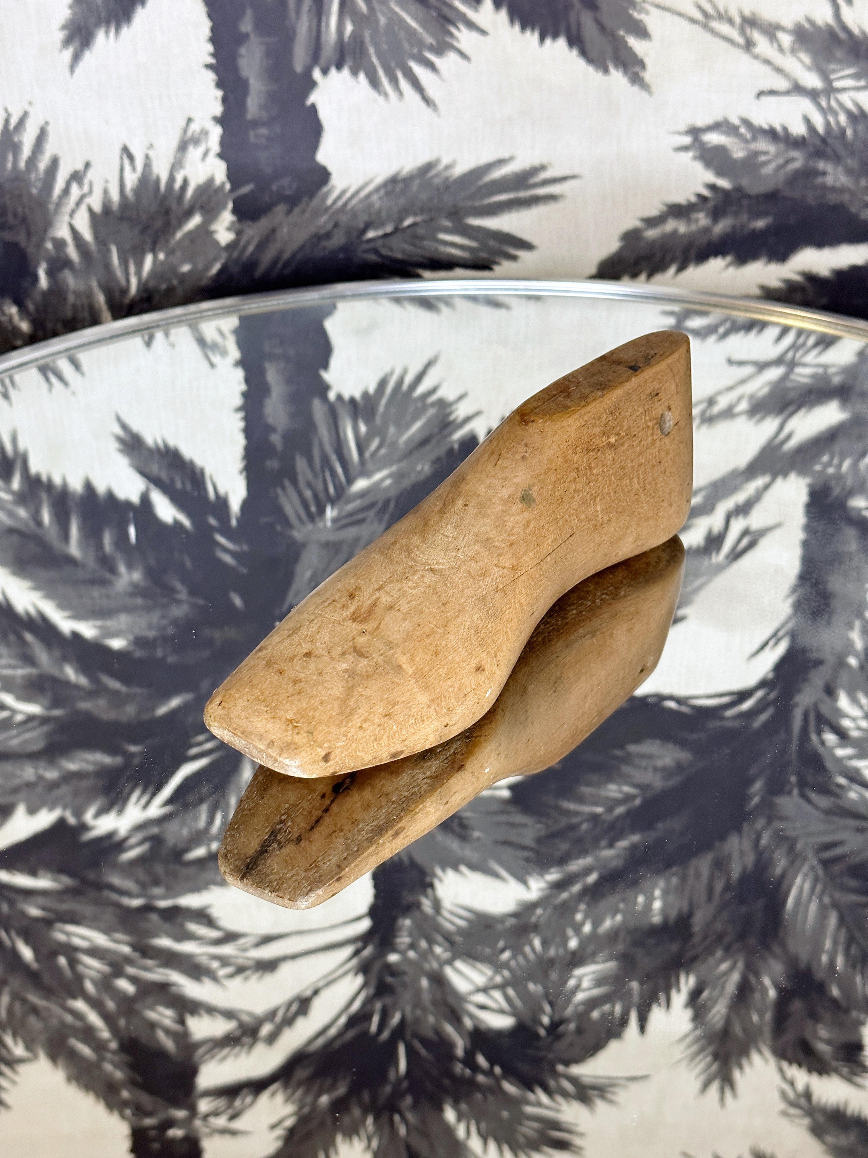 Antique Parisian Wooden Shoe Mold,  France, c. 1930's In Good Condition For Sale In Fort Lauderdale, FL