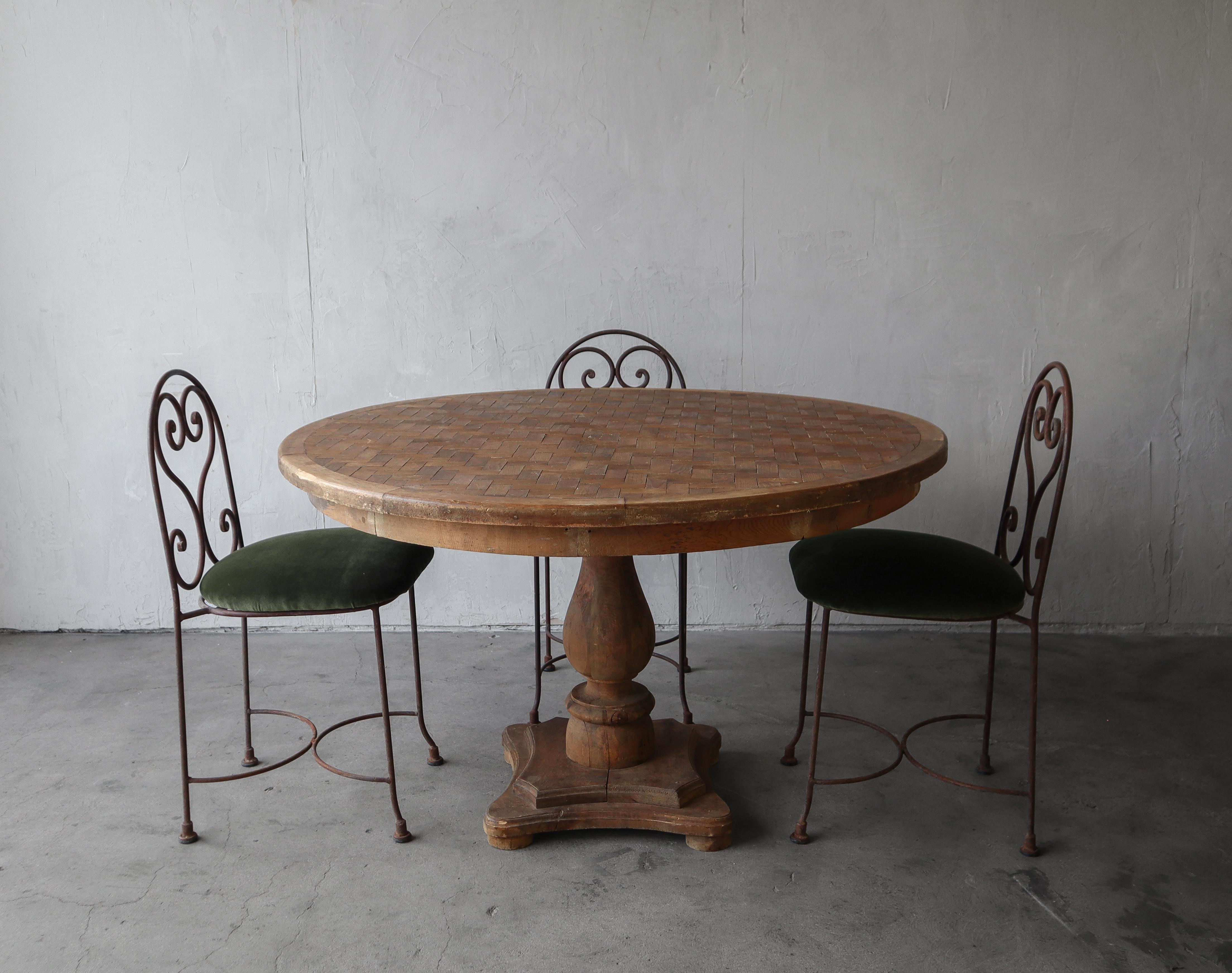 Antike Parkett Wood Pedestal Dining Center Tisch (Rustikal) im Angebot
