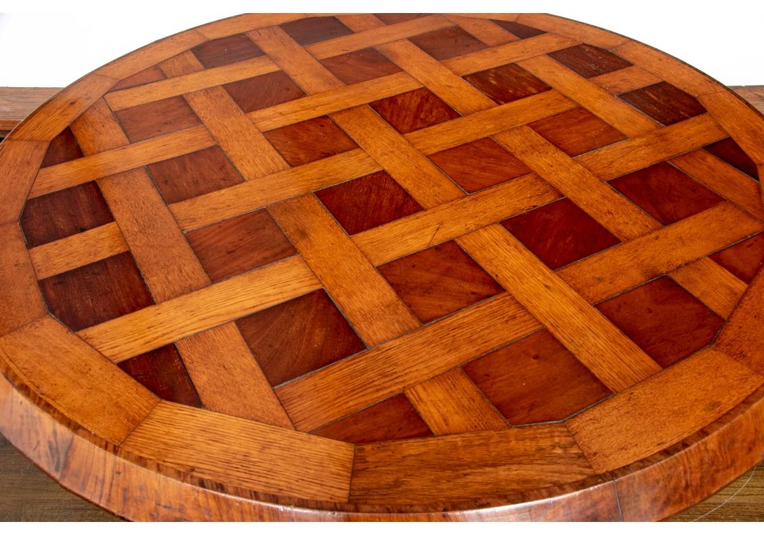 come restaurare un tavolo di legno antico