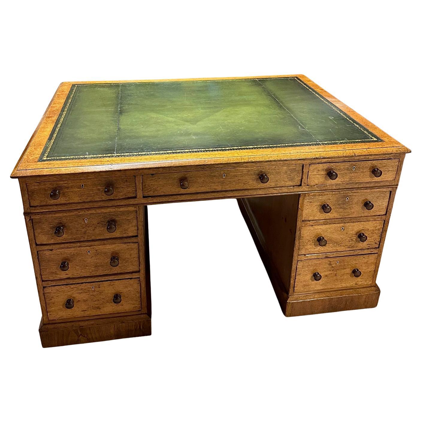 Antique partnersdesk