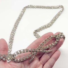 Ceinture ancienne à motif de nœud en pâte 1910s