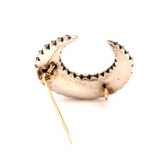Moon Pin