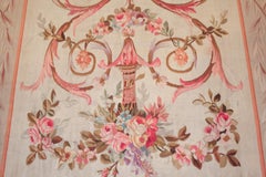 Alfombra francesa antigua de colores pastel Napoleón III Aubusson Entre-Fenetre