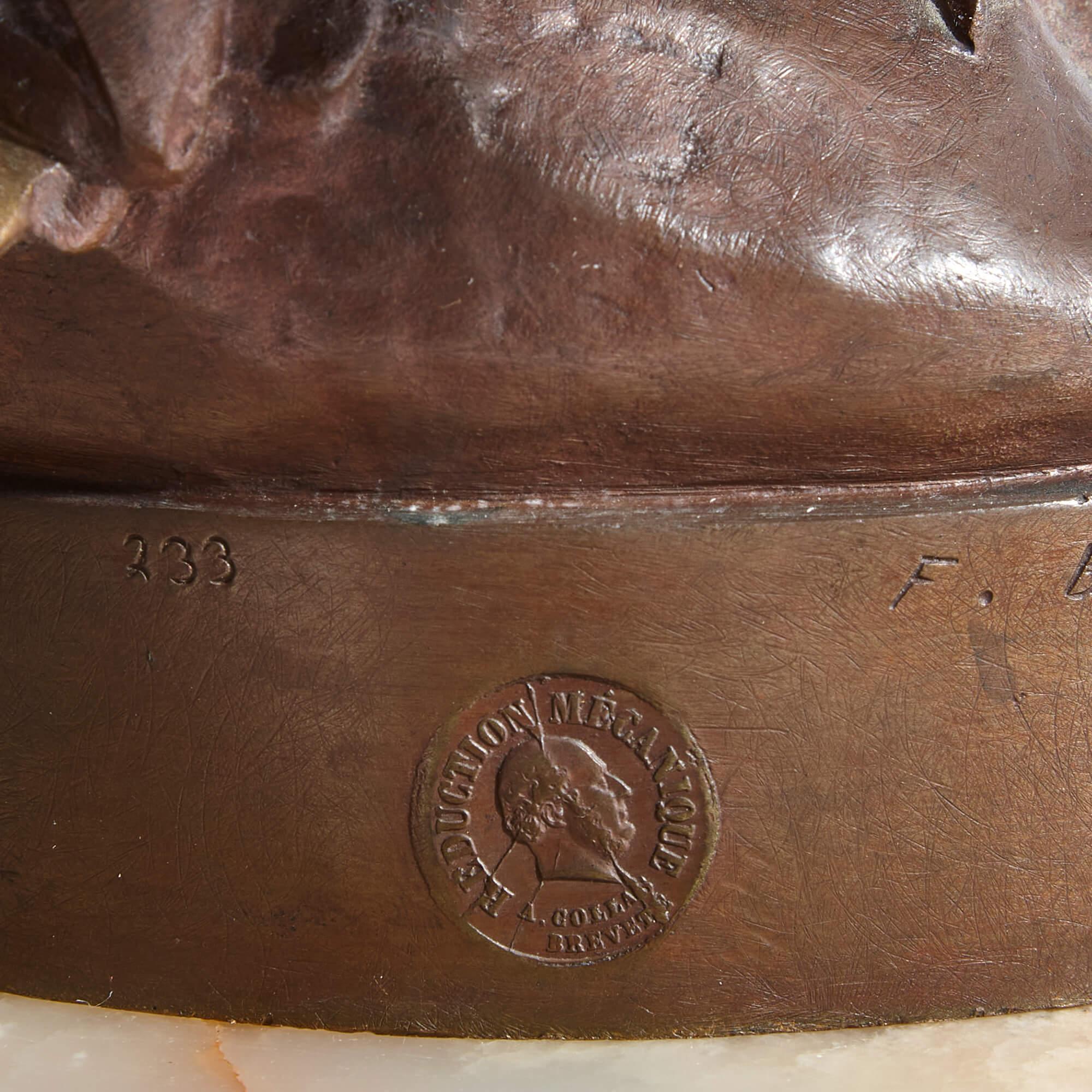 Antike Kaminsimsuhr aus patinierter Bronze und Onyx von Mercié und Barbedienne im Angebot 3