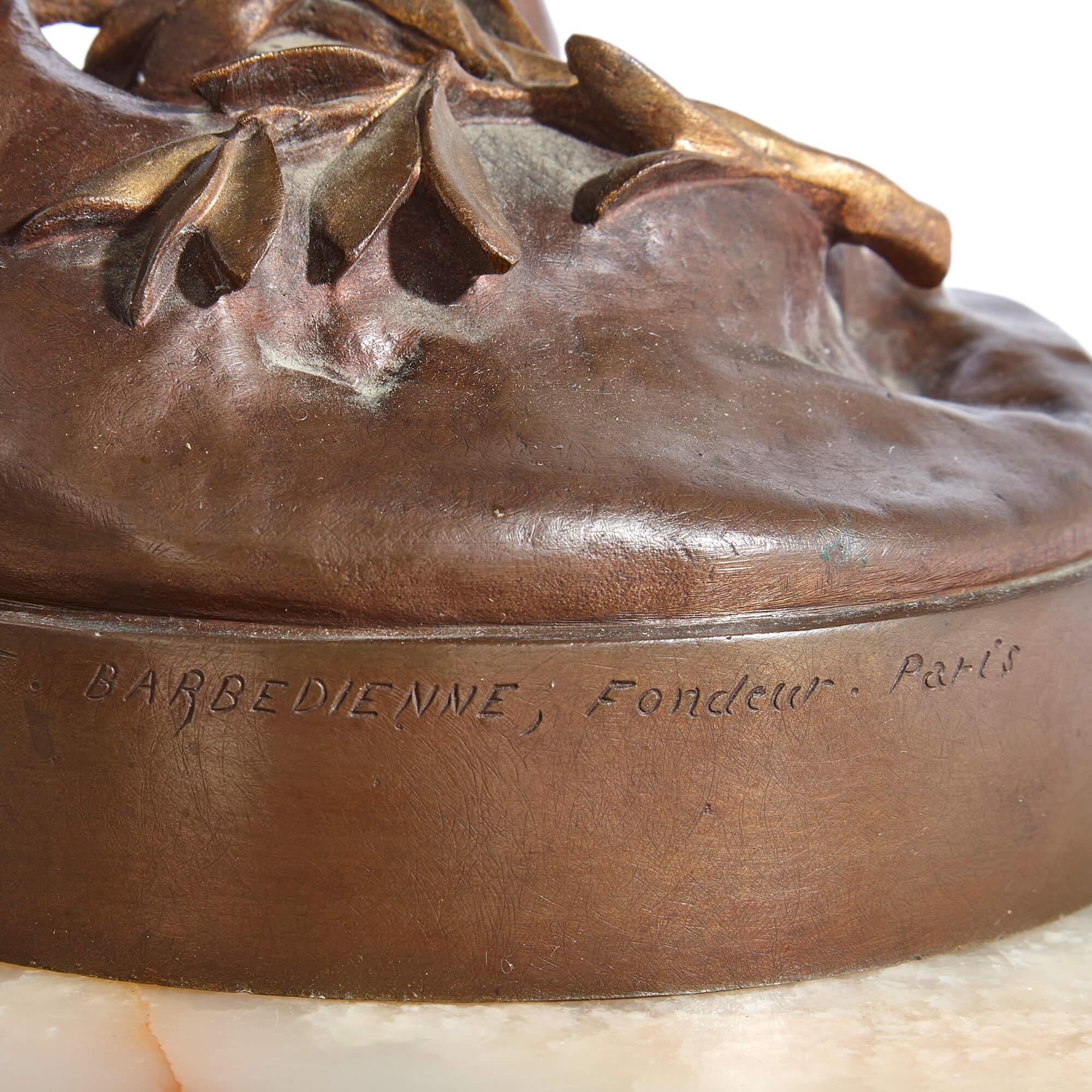 Pendule de cheminée ancienne en bronze patiné et onyx par Mercié et Barbedienne en vente 1