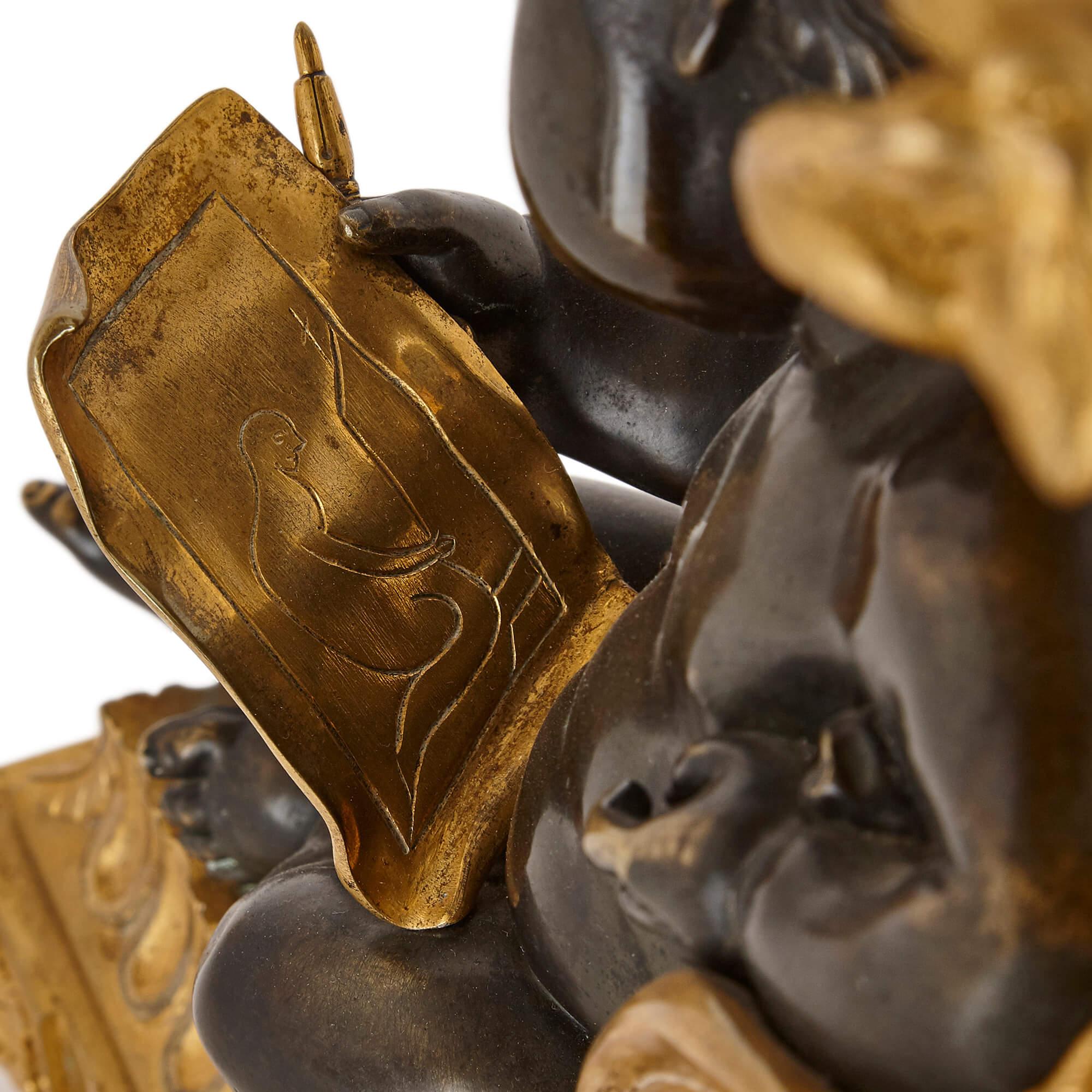 Antike antike figurative Kaminuhr aus patinierter Bronze und Goldbronze von Dasson im Zustand „Gut“ im Angebot in London, GB