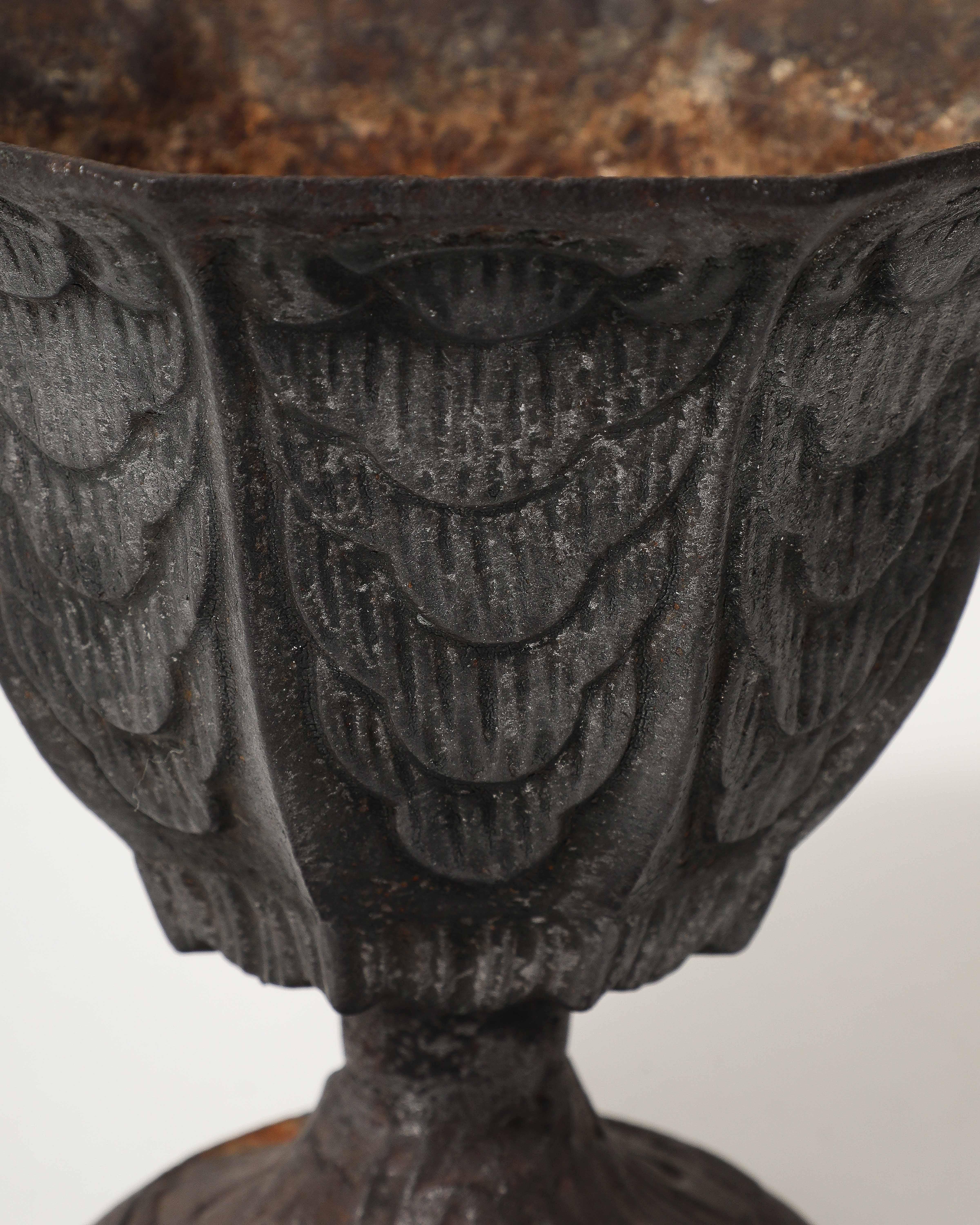 Antique Patinated Cache Pot with Ornamental Motifs, France, 20th C For Sale 4