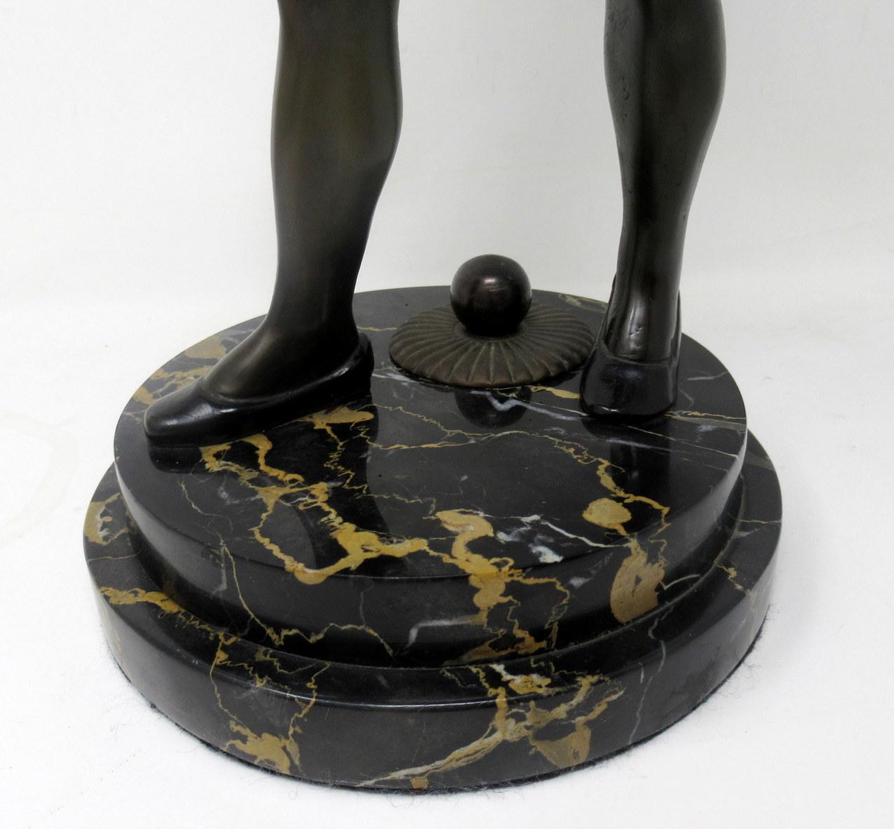 Antike antike patinierte französische Grand Tour klassische männliche Figur aus Bronzemarmor mit Bändern im Angebot 5