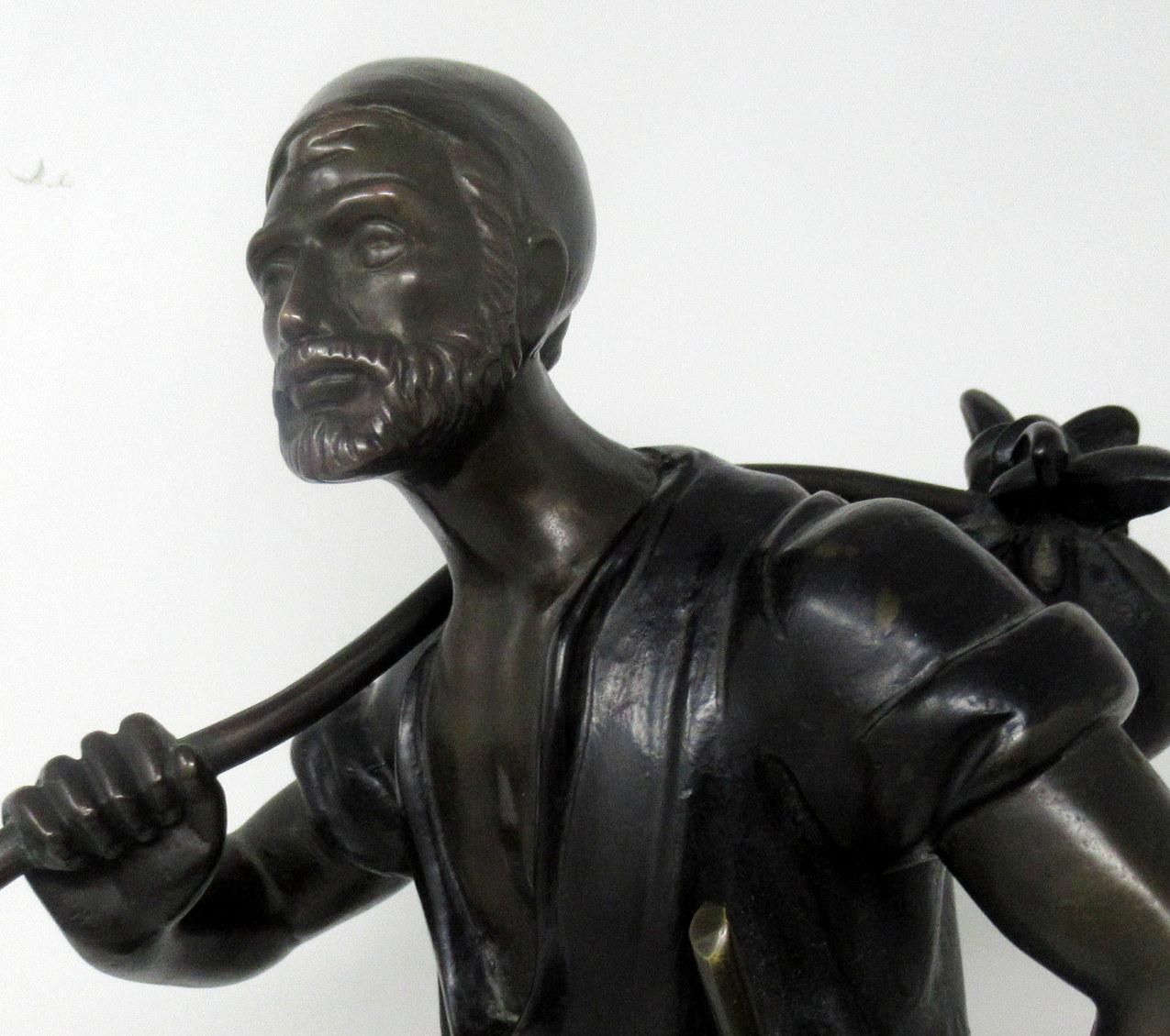 Antike antike patinierte französische Grand Tour klassische männliche Figur aus Bronzemarmor mit Bändern im Angebot 3
