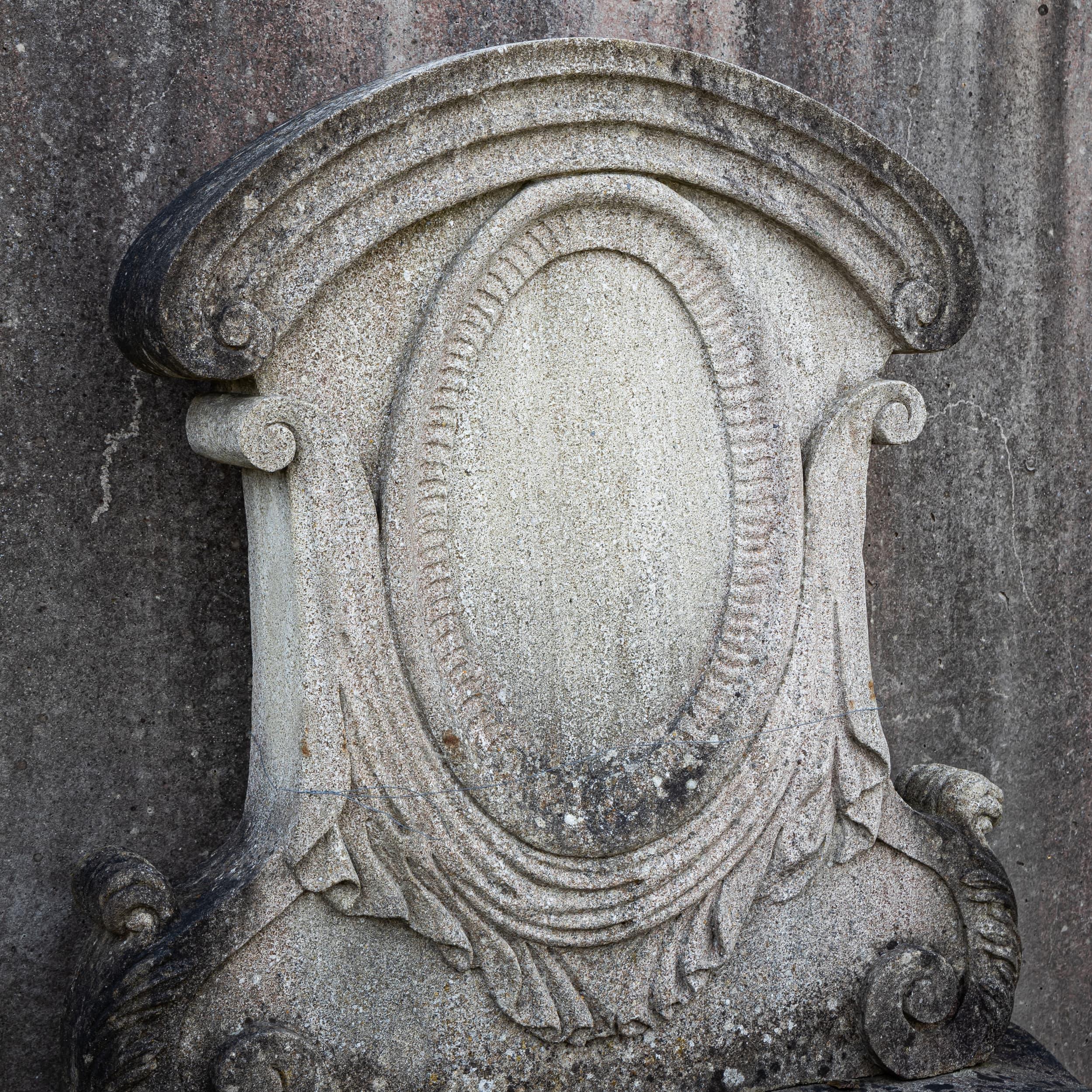 20ième siècle Fontaine murale patinée à l'ancienne, 20e siècle en vente