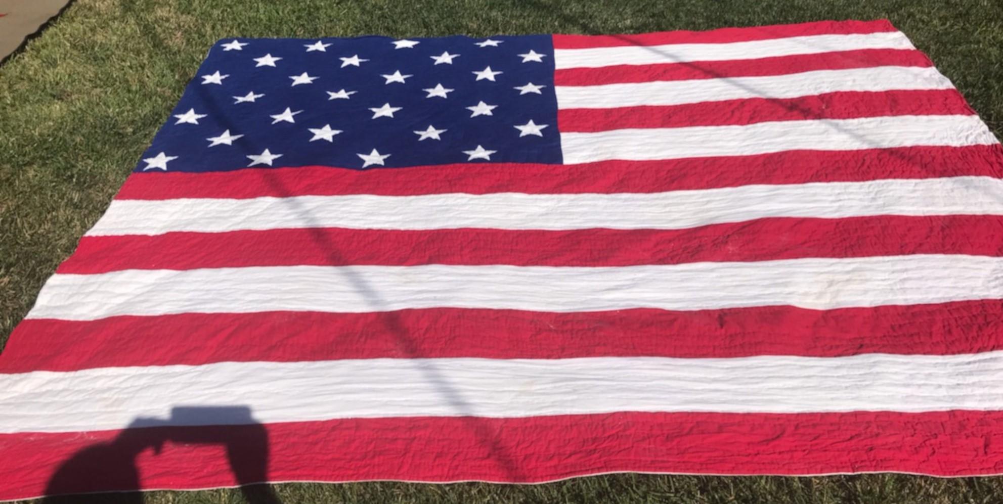 Antique Patriotic Flag Quilt with 18 Stars Appliqued 2