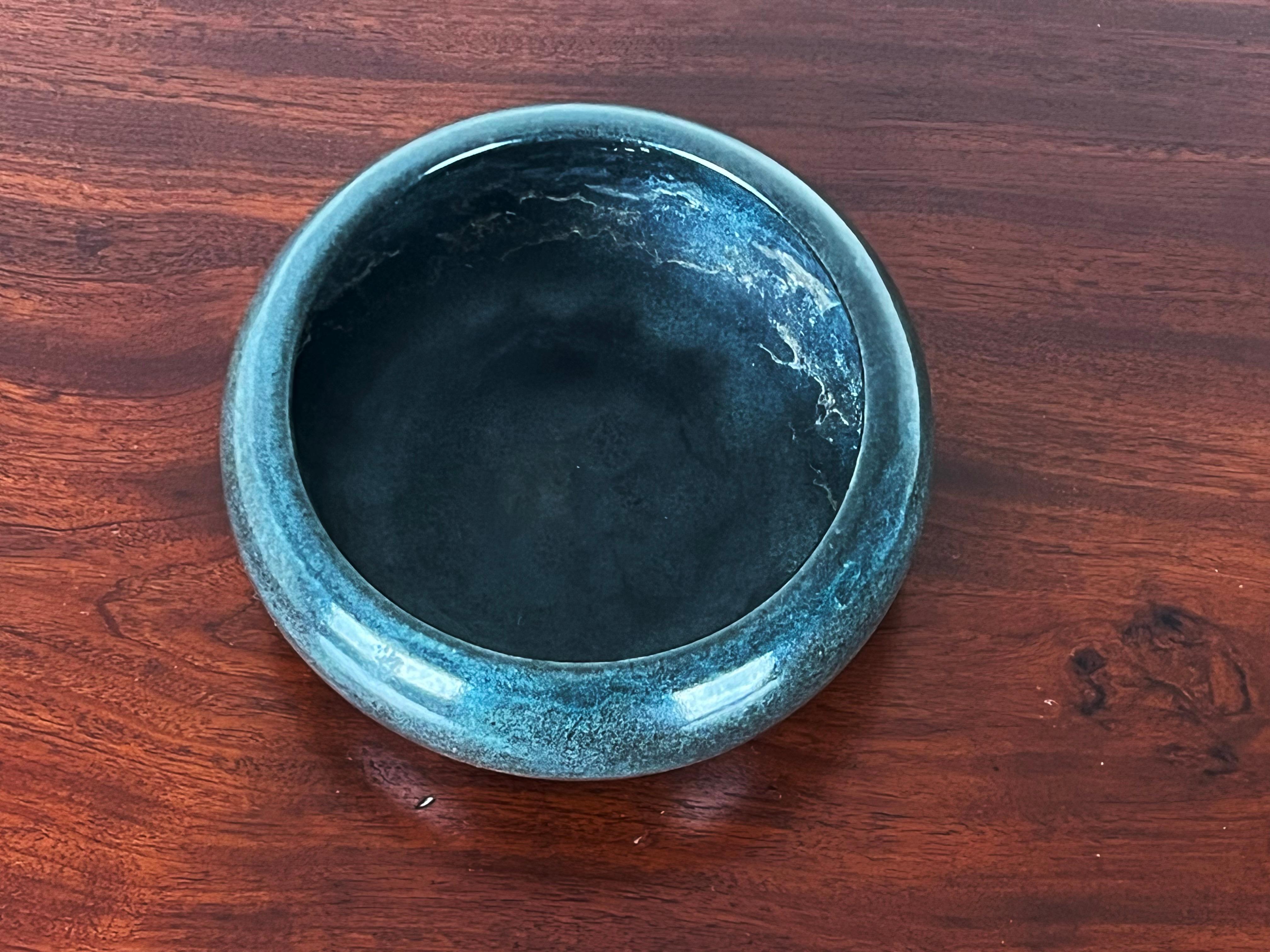Smaltato Antica ciotola Paul Revere Pottery Saturday Evening Girls firmata e datata 1/20 in vendita