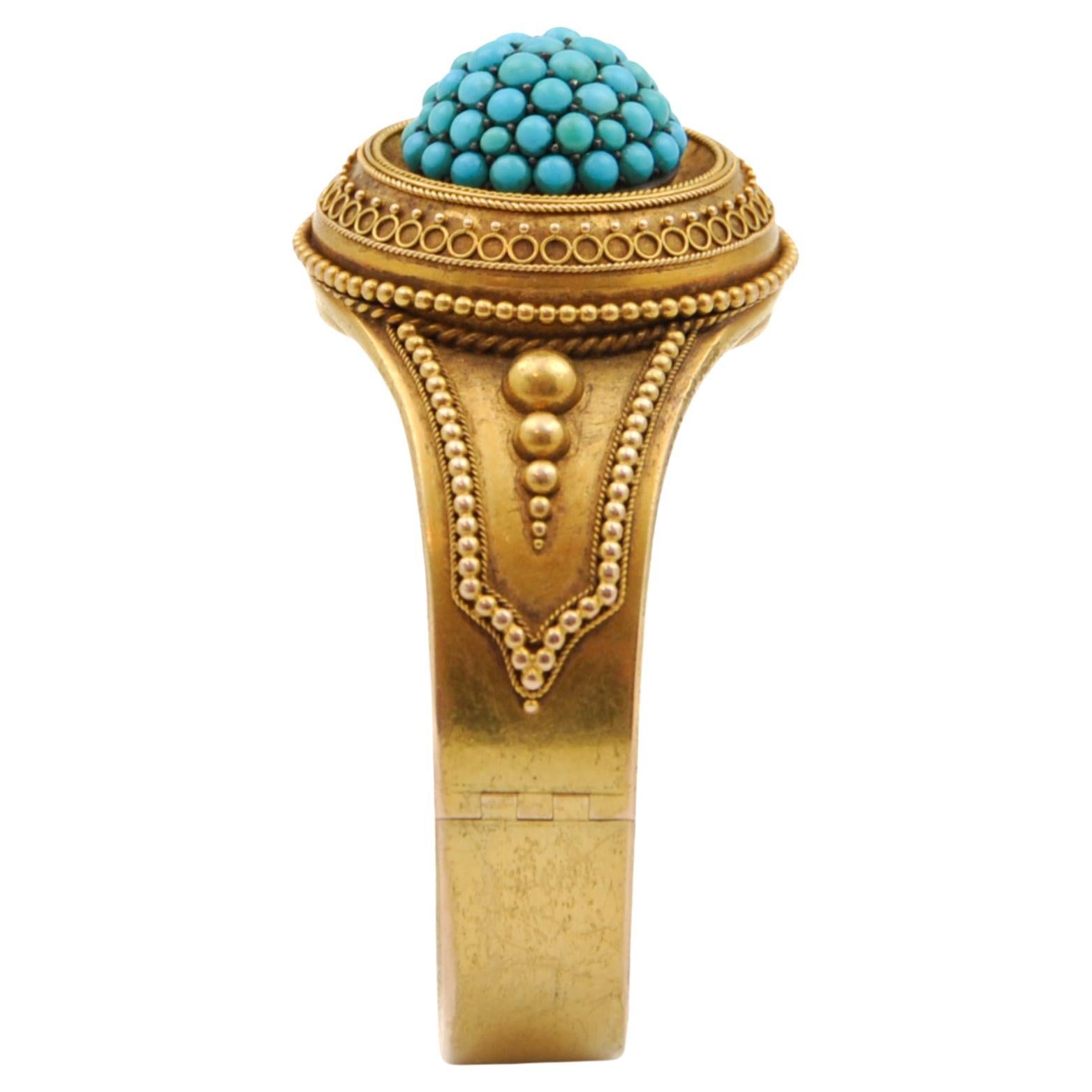 Taglio rotondo Bracciale antico con pavé di turchesi in oro 18 carati in vendita