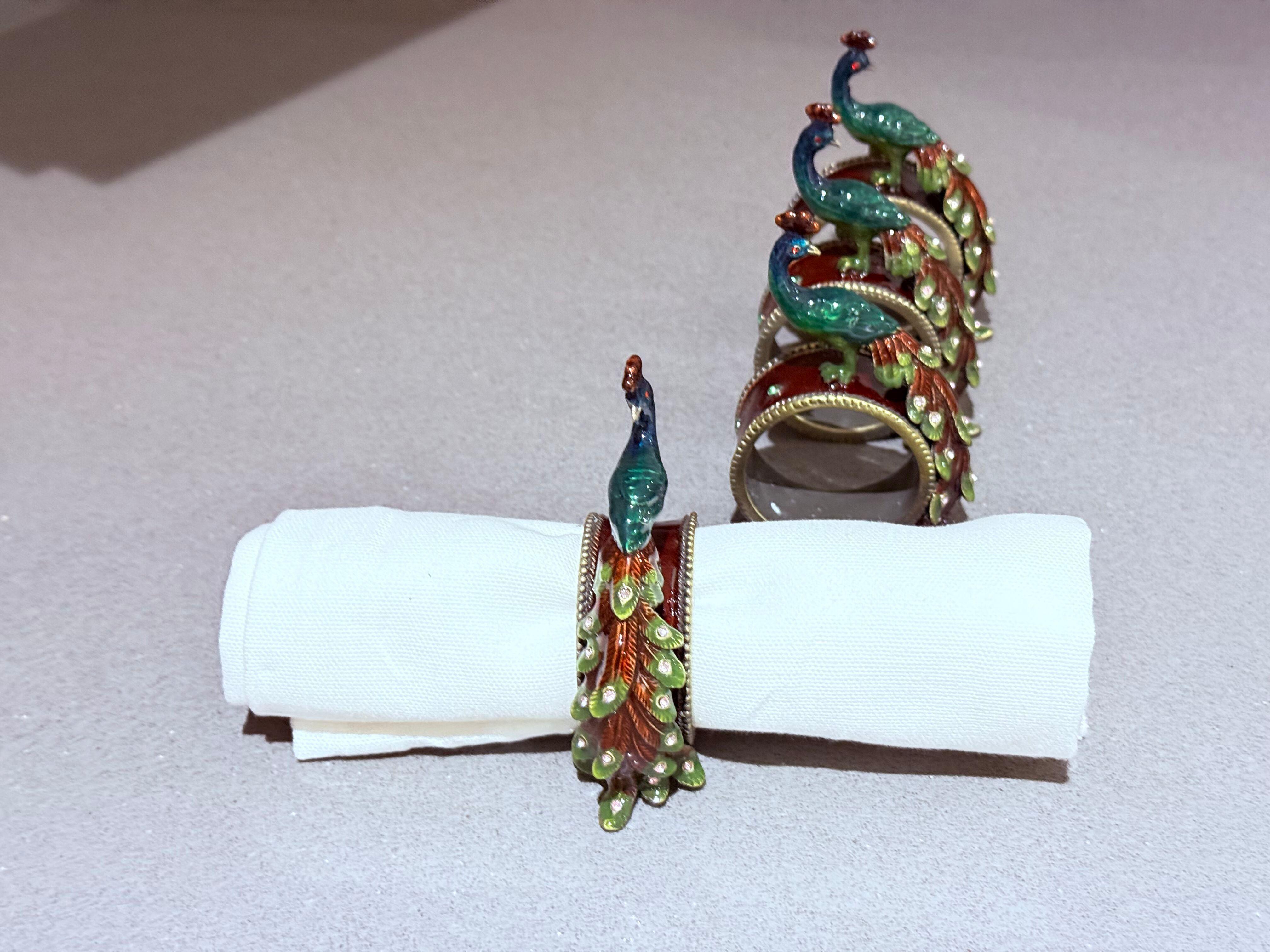 Set di 4 portatovaglioli e gioielli di pavone antico, accessori da pranzo esotici e di lusso in vendita 7