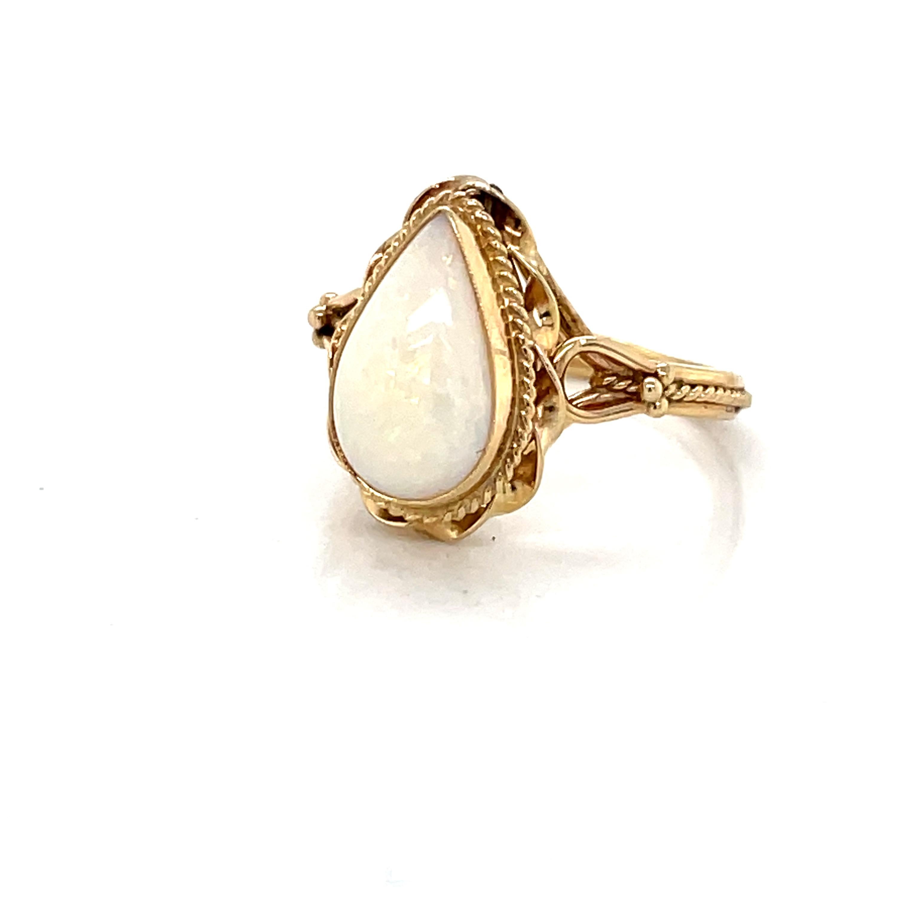 Antique Pear Shaped Opal 14 Karat Gold Ring In Excellent Condition For Sale In Mount Kisco, NY