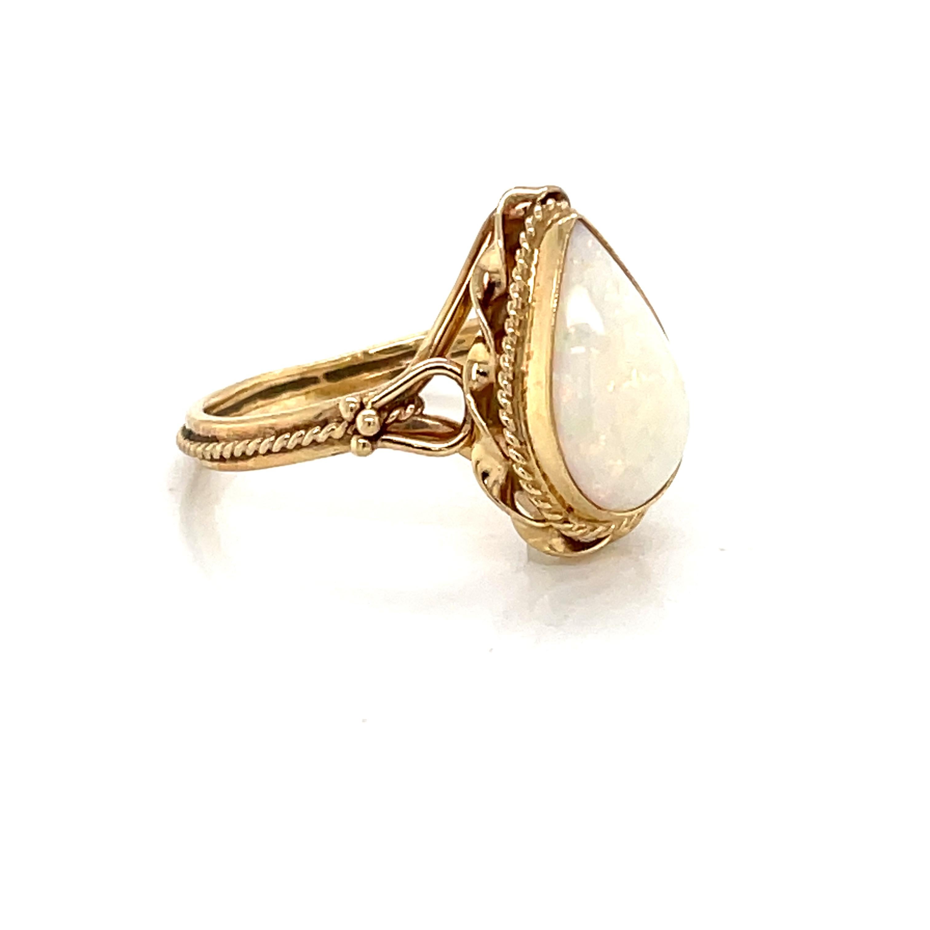 Antique Pear Shaped Opal 14 Karat Gold Ring For Sale 1
