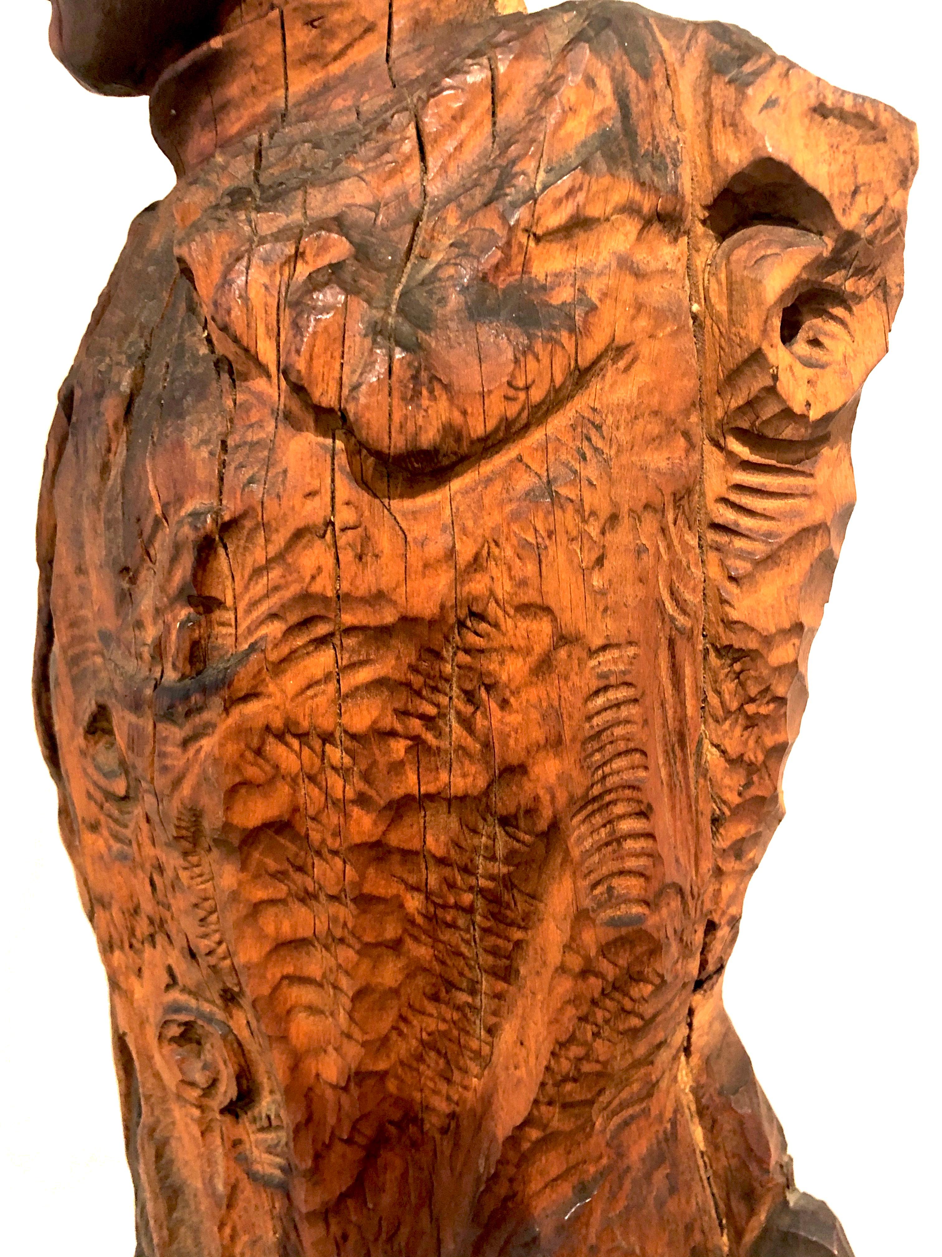 Antico intaglio in Wood Wood Giovane Nobiluomo Cappello Gilet Figura Fontana Veneto in vendita 2
