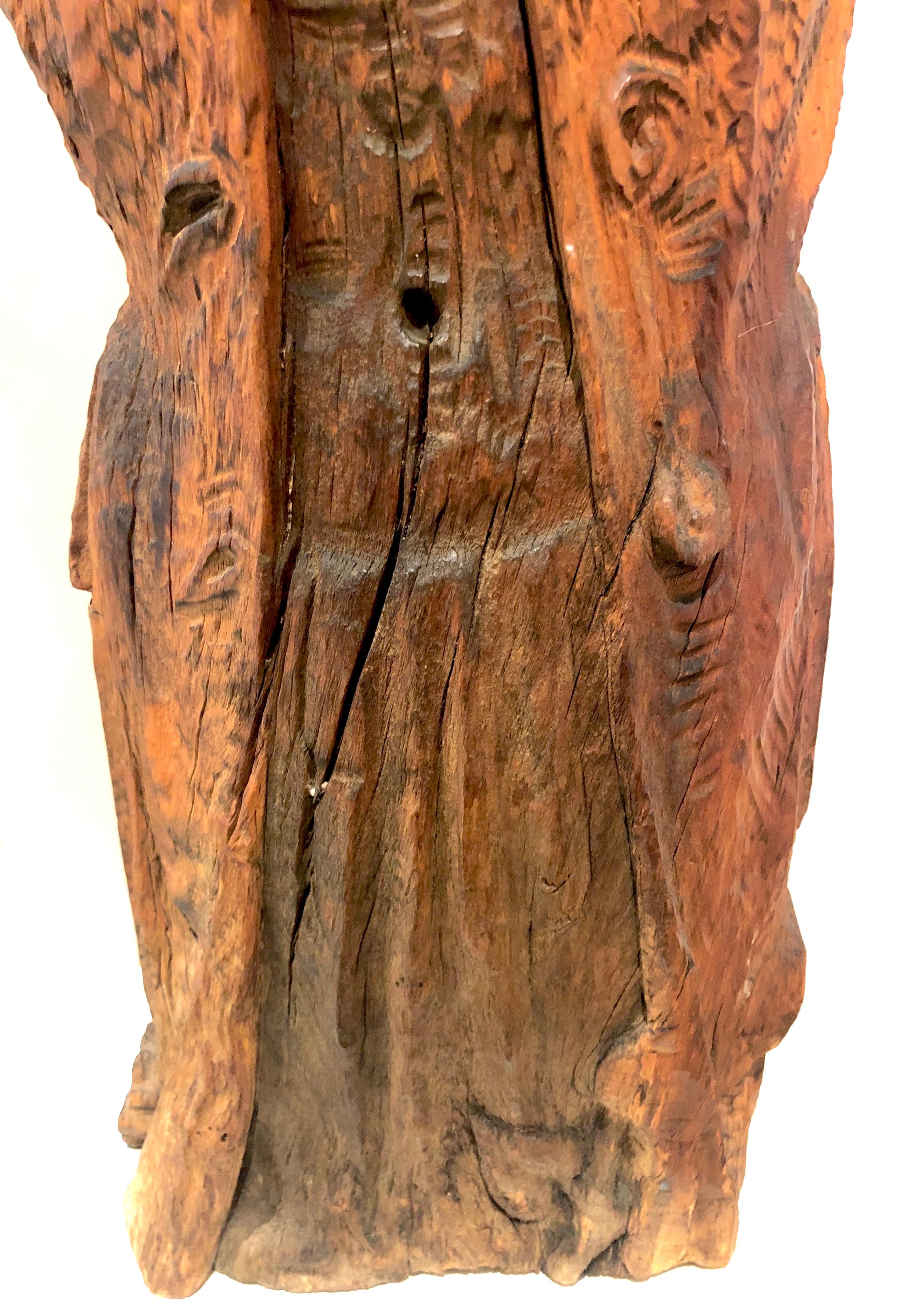 Italiano Antico intaglio in Wood Wood Giovane Nobiluomo Cappello Gilet Figura Fontana Veneto in vendita