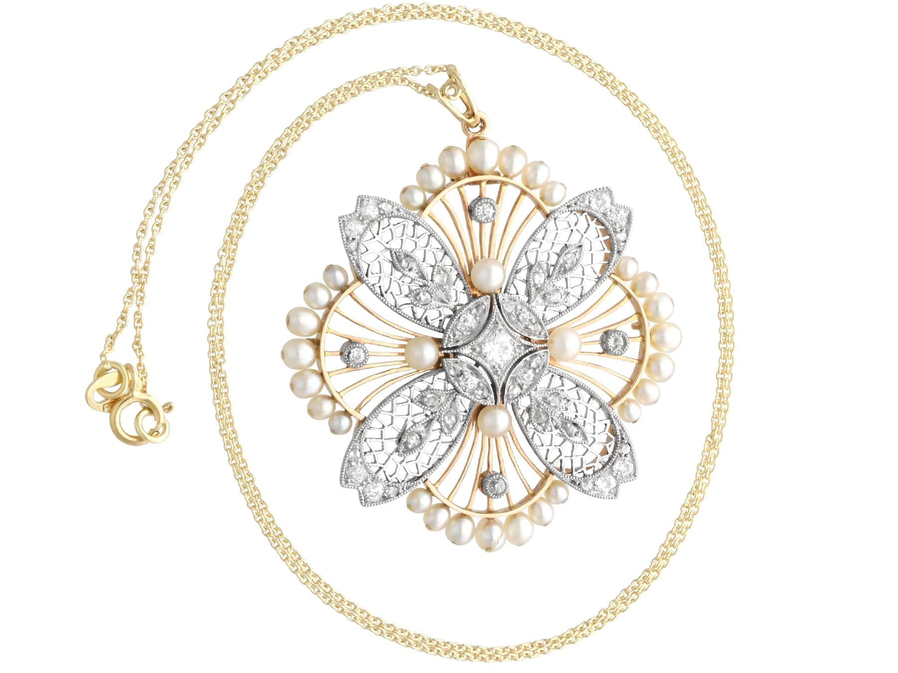 da uomo o donna Ciondolo e spilla in oro rosa 9k con perle antiche e diamanti da 0,77 carati, CIRCA 1910 in vendita