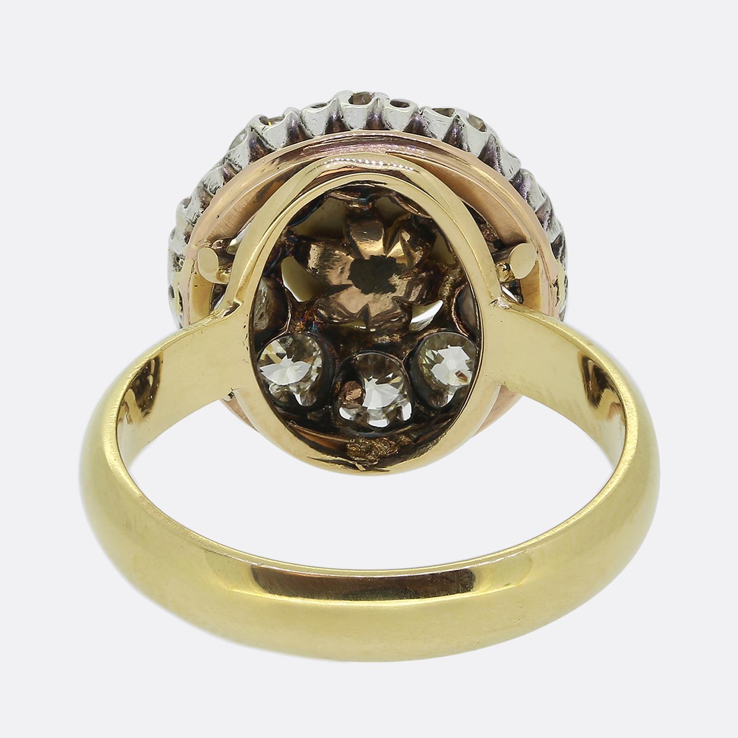 Antiker Perlen- und Diamant-Cluster-Ring (Alteuropäischer Brillantschliff) im Angebot