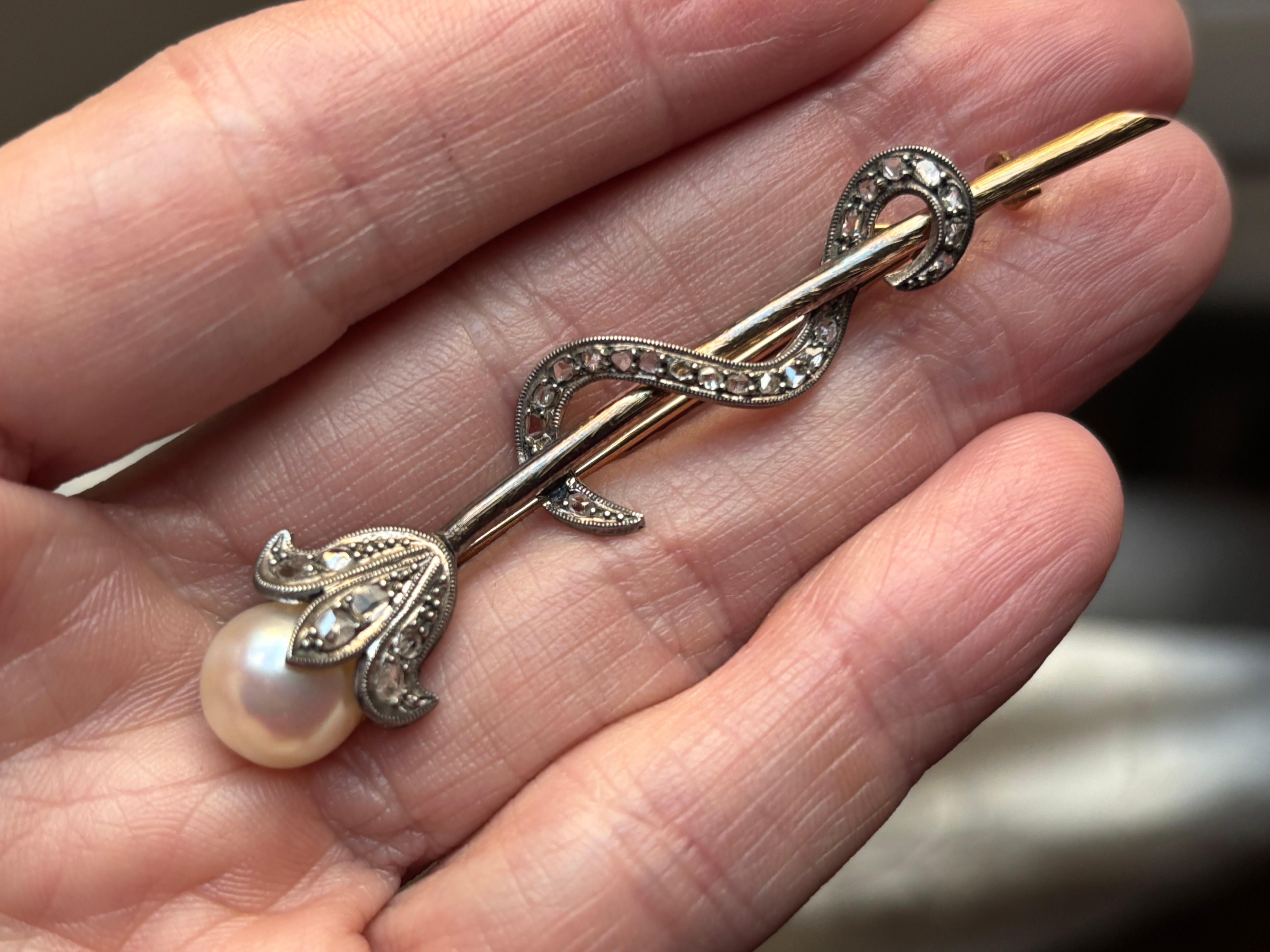 Antique Victorian Pearl and Diamond Flower Head, Snake Brooch. Circa 1890–1910 For Sale 2
