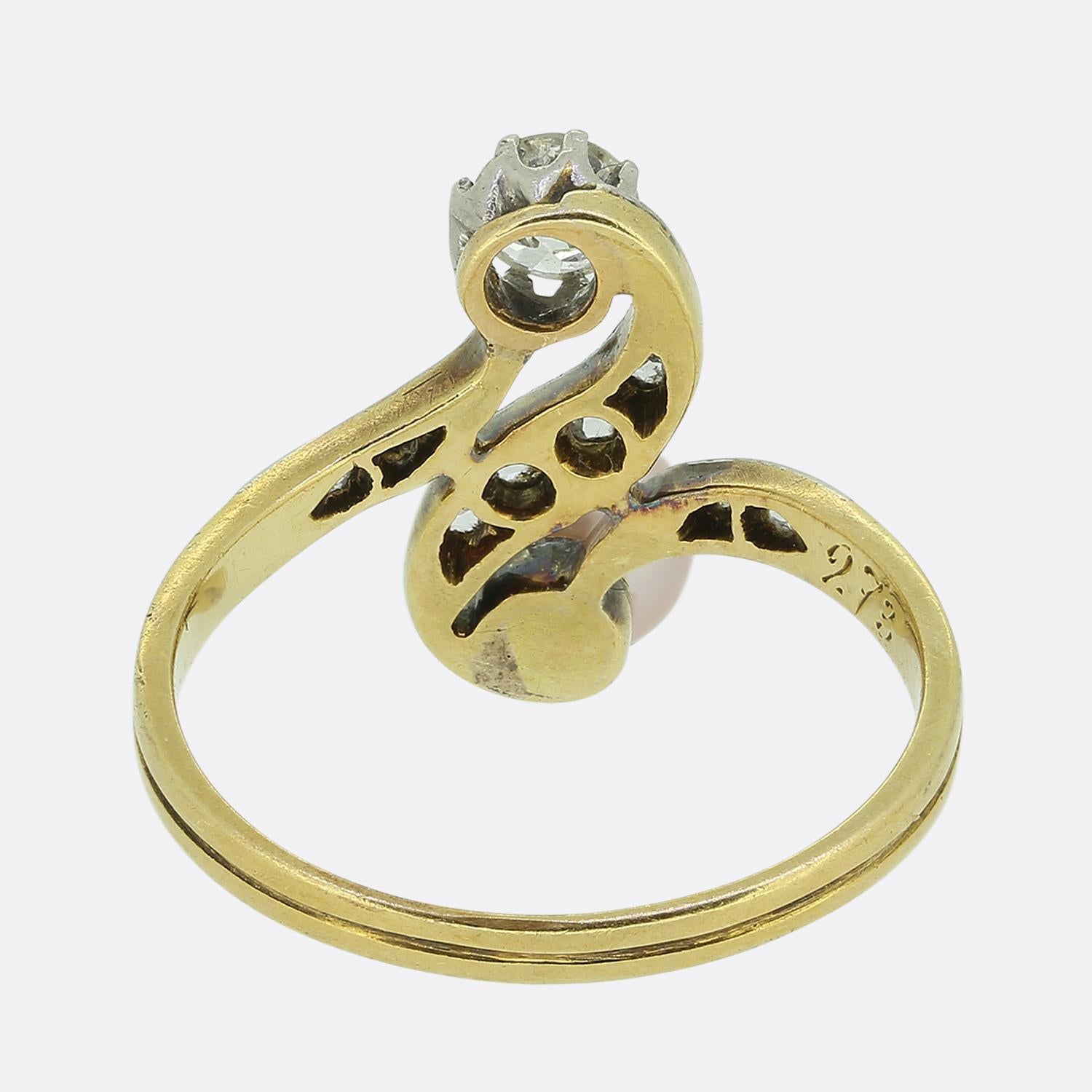 Antique Pearl and Diamond Swirl Ring In Good Condition For Sale In London, GB