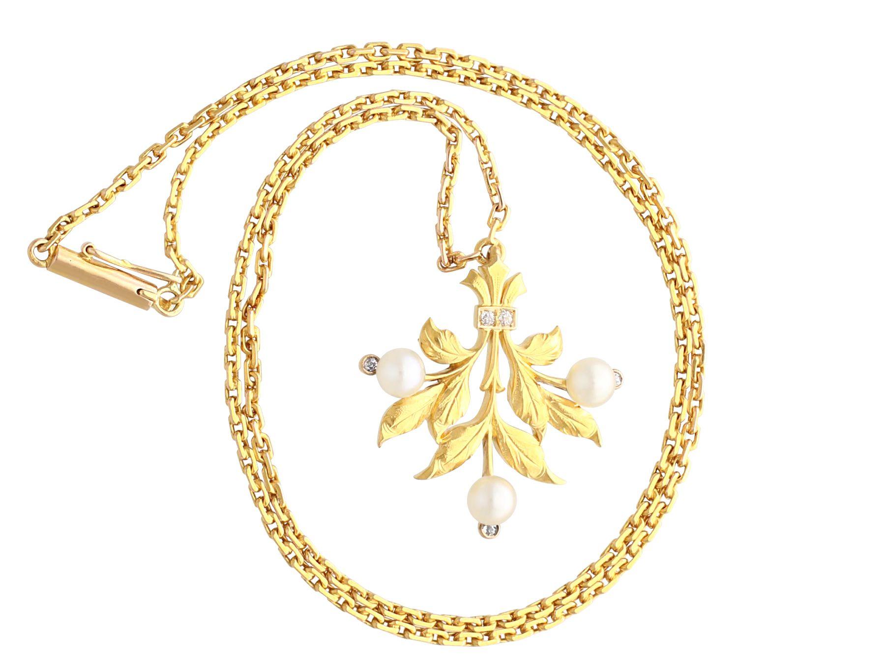 Antiker Perlen-Diamant- und 21 Karat Gelbgold-Anhänger (Alteuropäischer Schliff) im Angebot