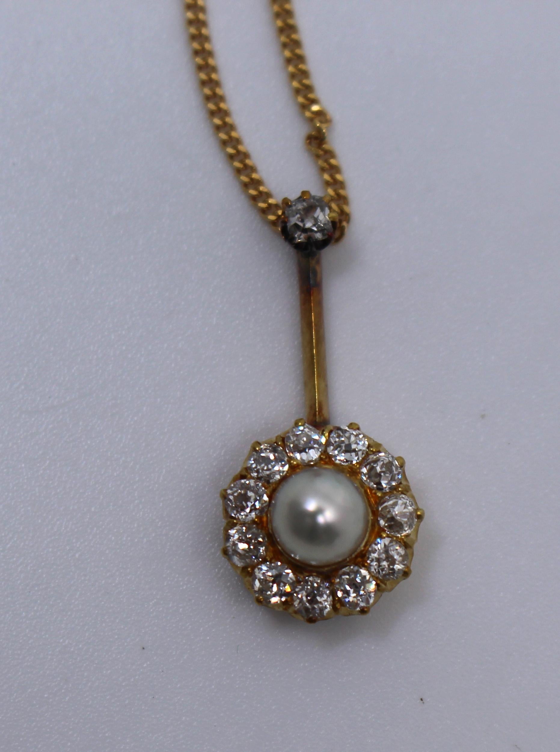 Antique Pearl and Diamond Gold Pendant, circa 1910 In Good Condition For Sale In Worcester, Worcestershire