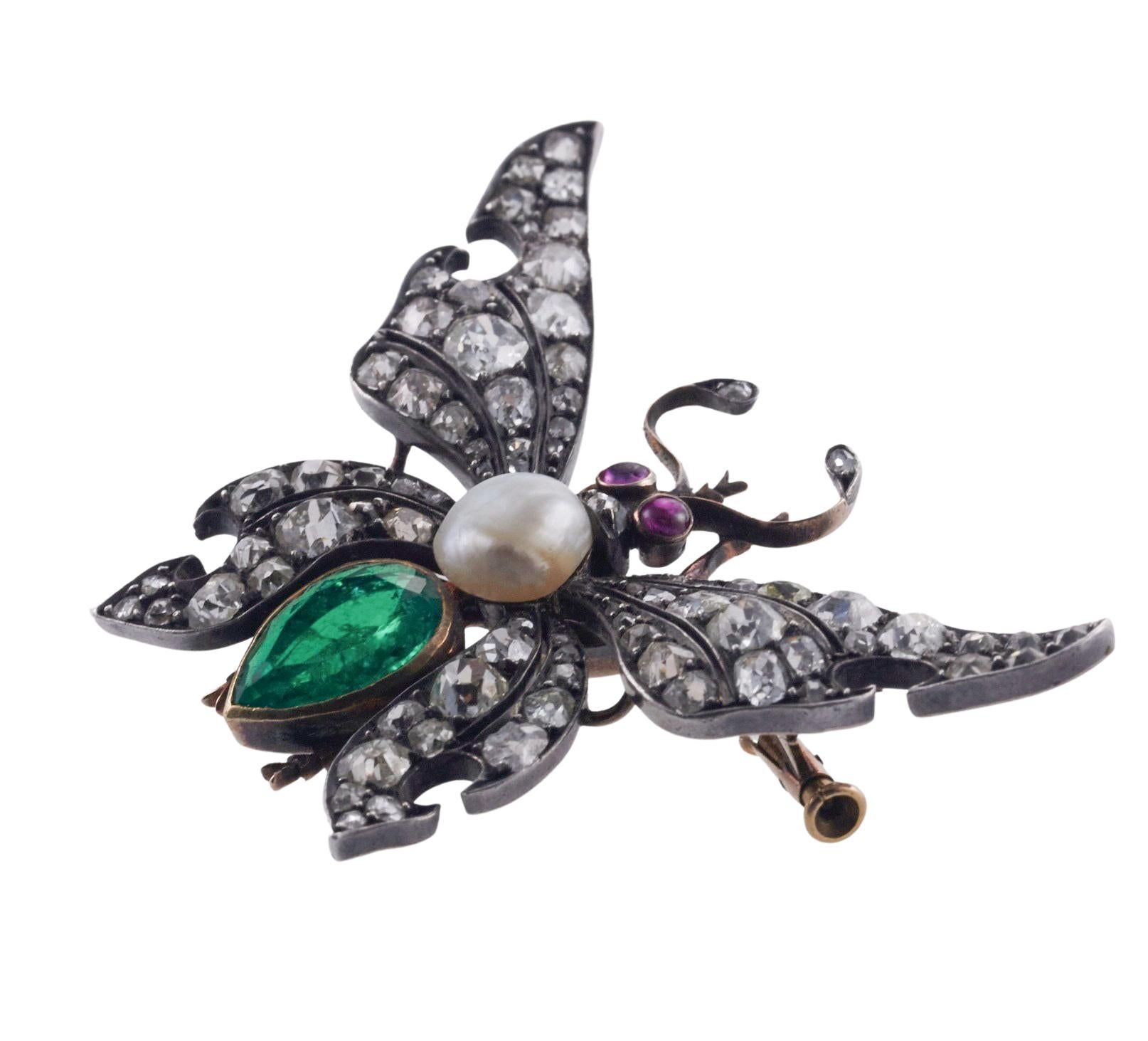 Antike Schmetterlingsbrosche mit Perle, Diamant, Rubin, Smaragd, Gold und Silber  im Angebot 1