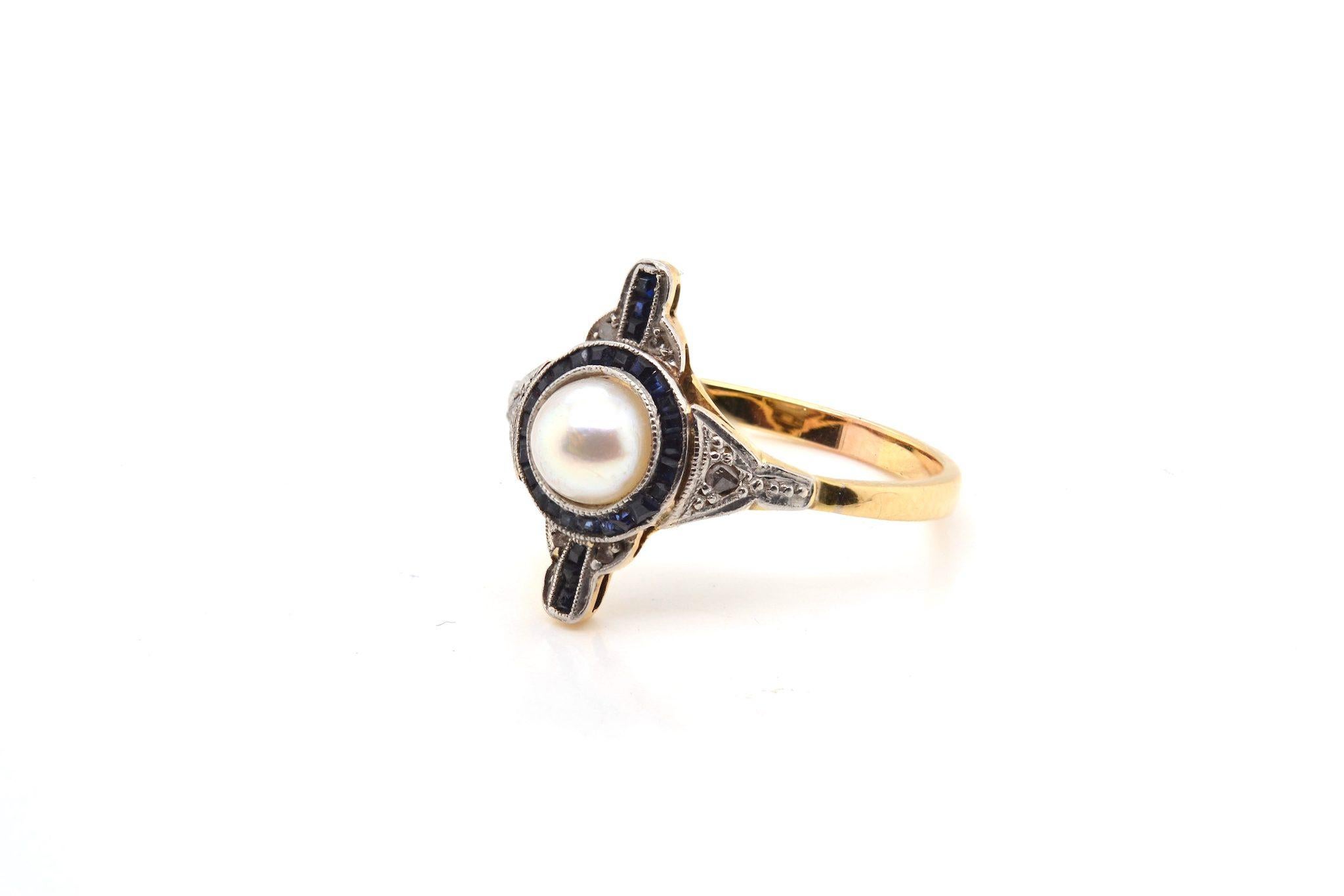 Antique pearl, diamonds and sapphires ring In Good Condition For Sale In PARIS, FR