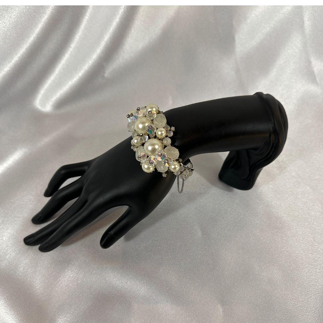 Antiquité perle et verre Alice Caviness bijoux boucles d'oreilles bracelet et épingle Unisexe en vente