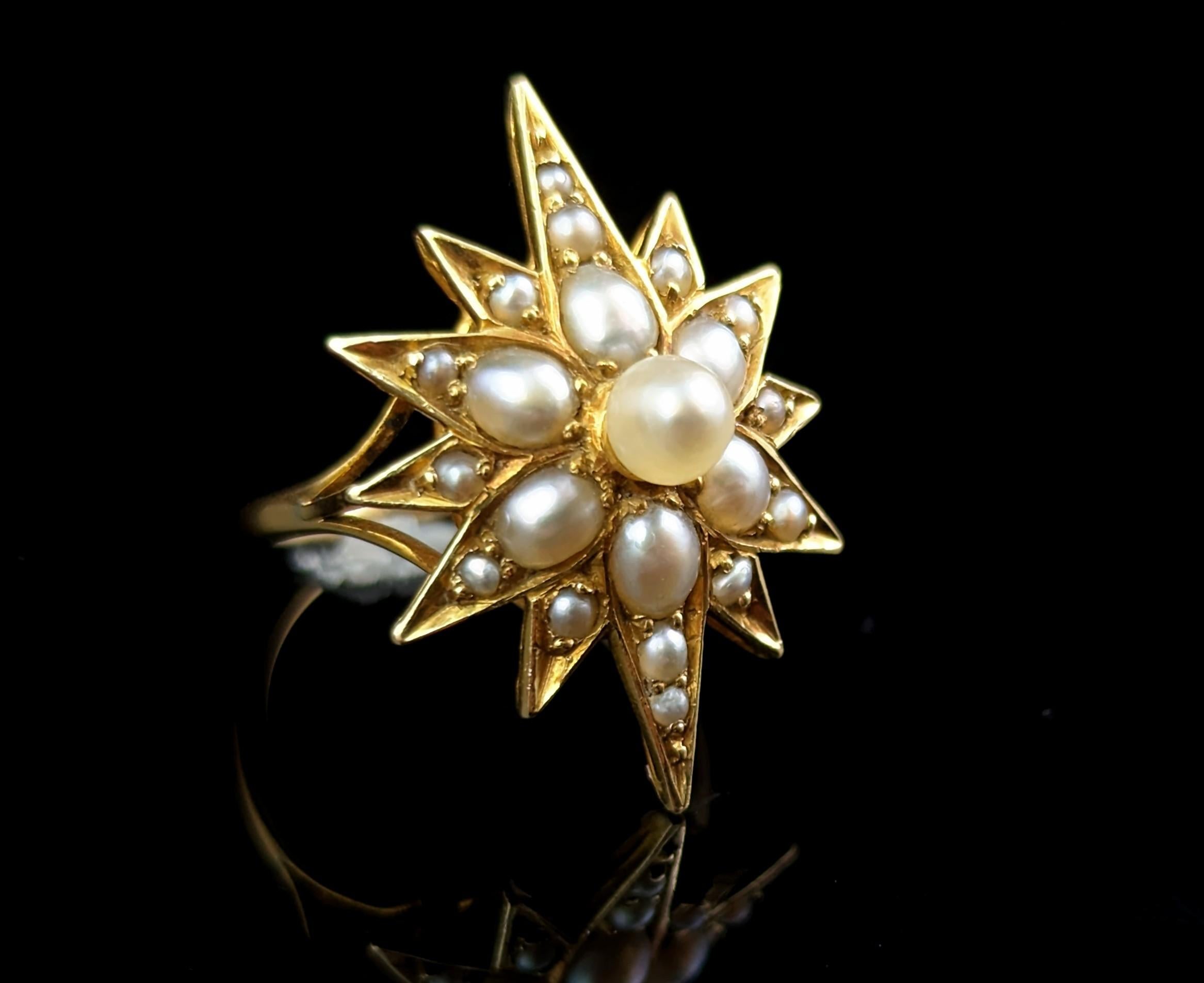 Taille cabochon Bague étoile ancienne en perles, or jaune 18 carats, conversion  en vente