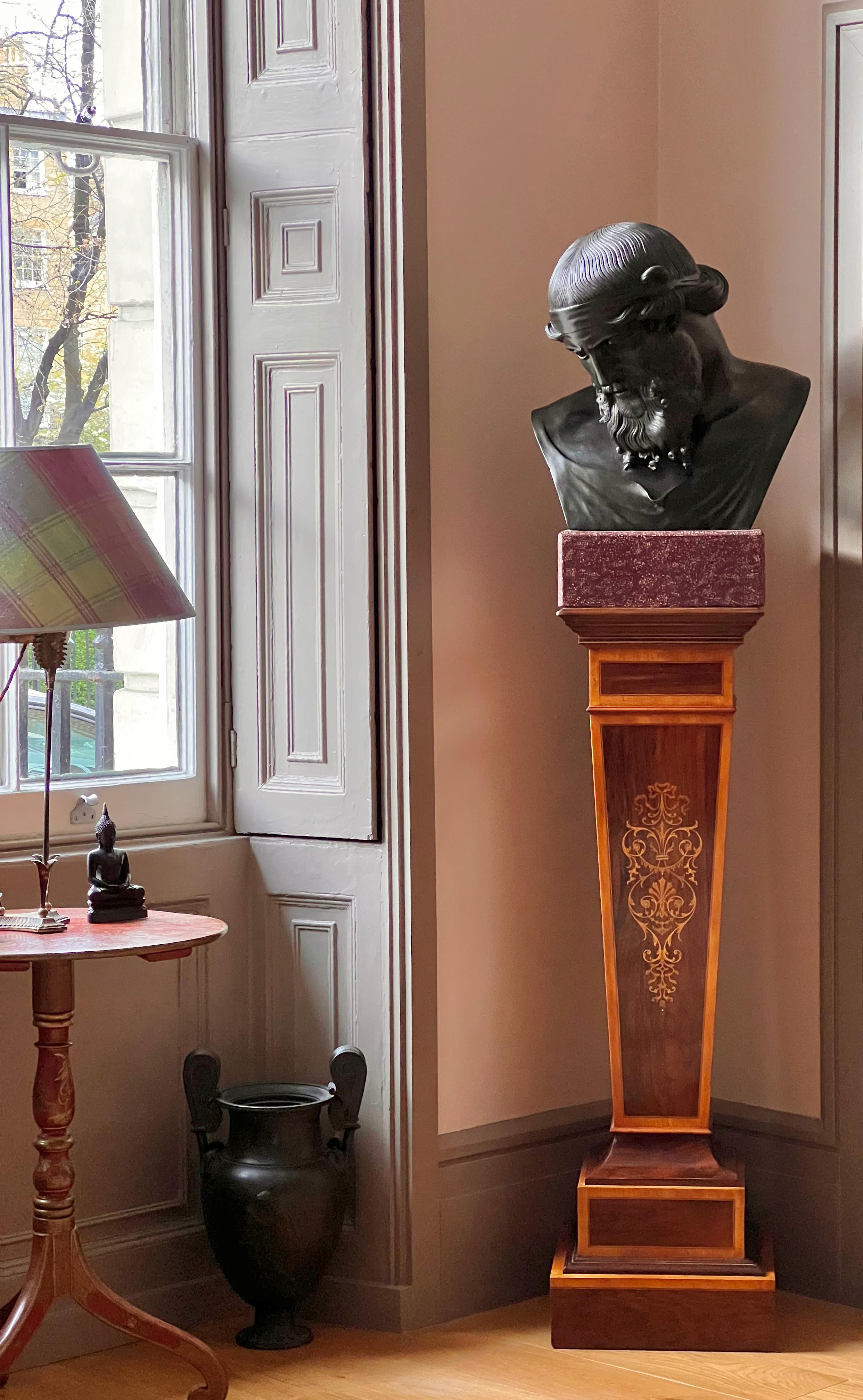 Adam Style 19th Century Pedestal Stand in Neoclassical Style