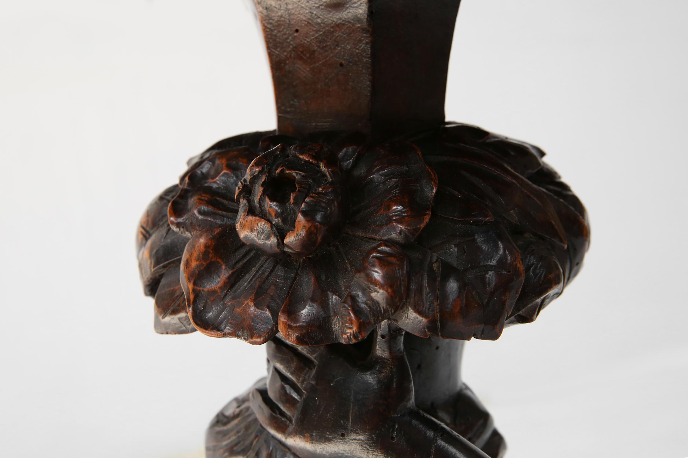 Antique pedestal table with putti Ca.1850 For Sale 6