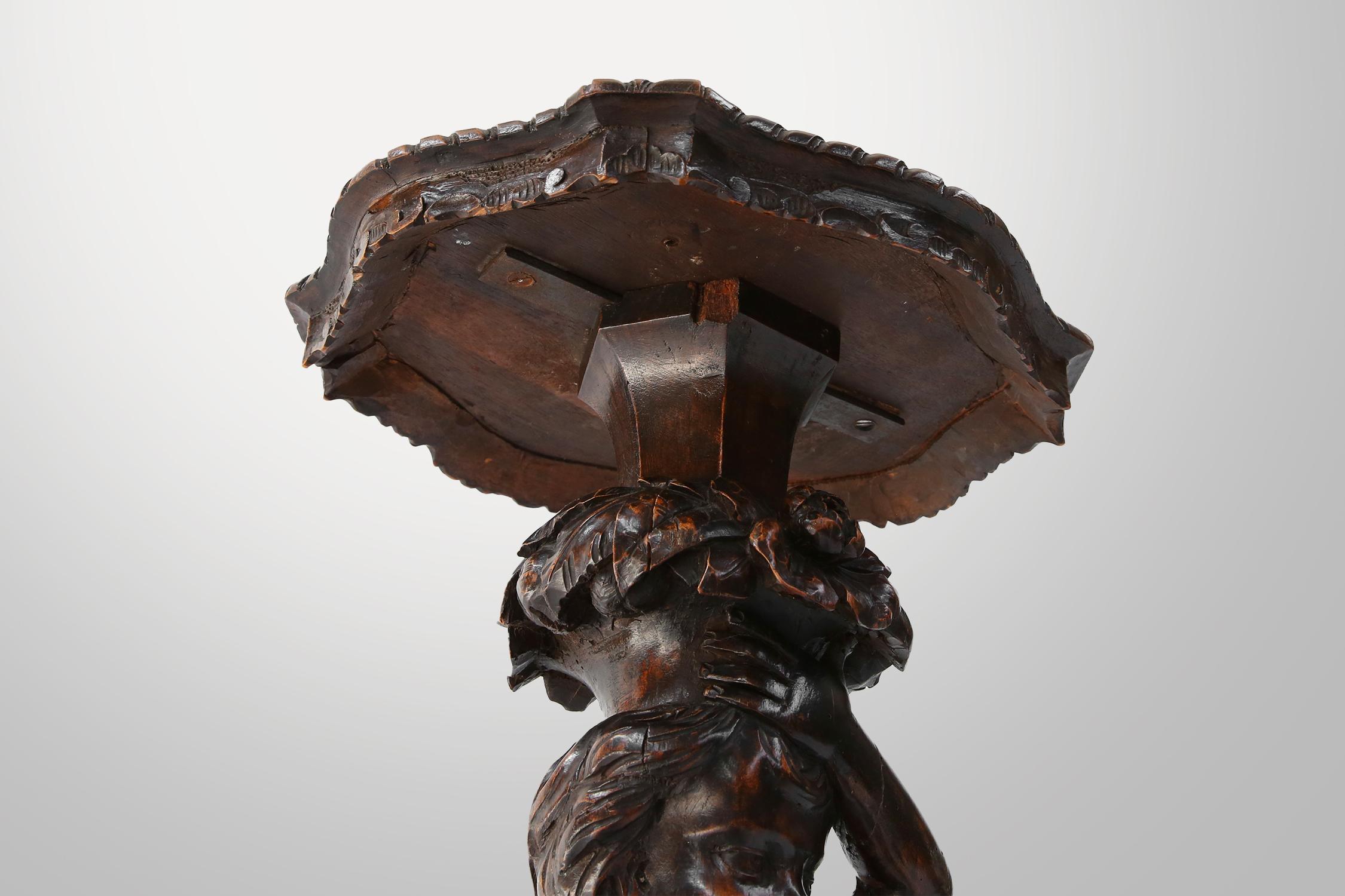 Antique pedestal table with putti Ca.1850 For Sale 7