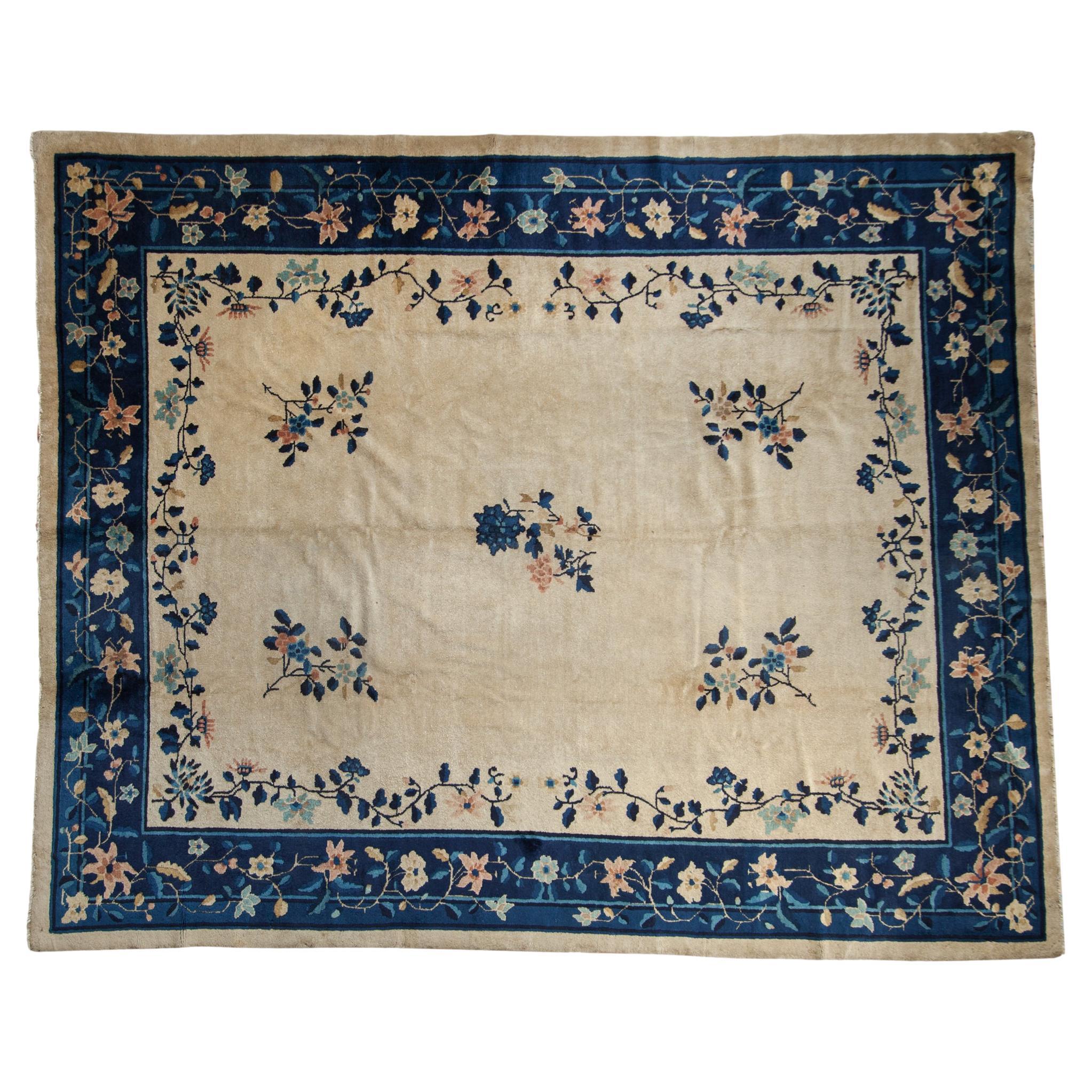 Alfombra antigua de Pekín en venta