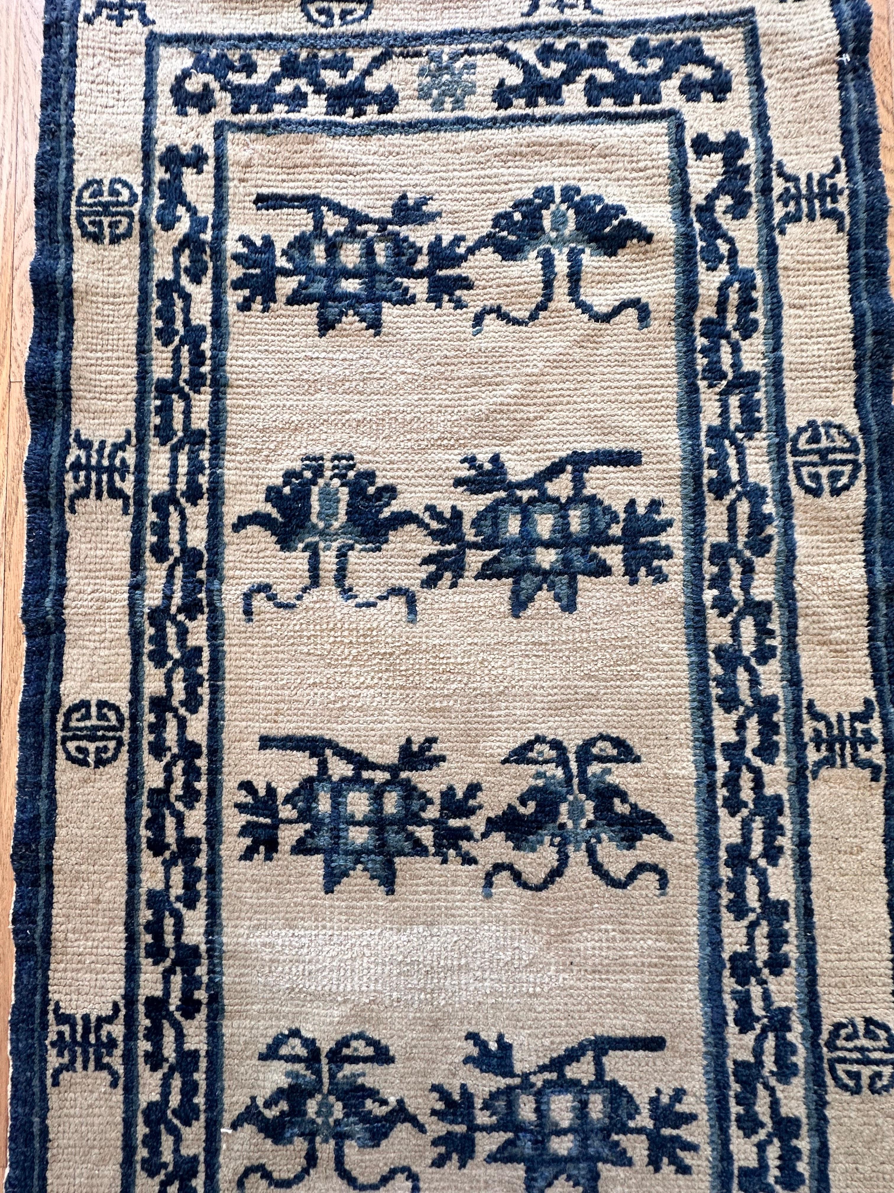 Antique Peking Chinese Runner, Handmade Oriental Rug, Circa 1870, Ivory and Blue In Good Condition For Sale In Port Washington, NY